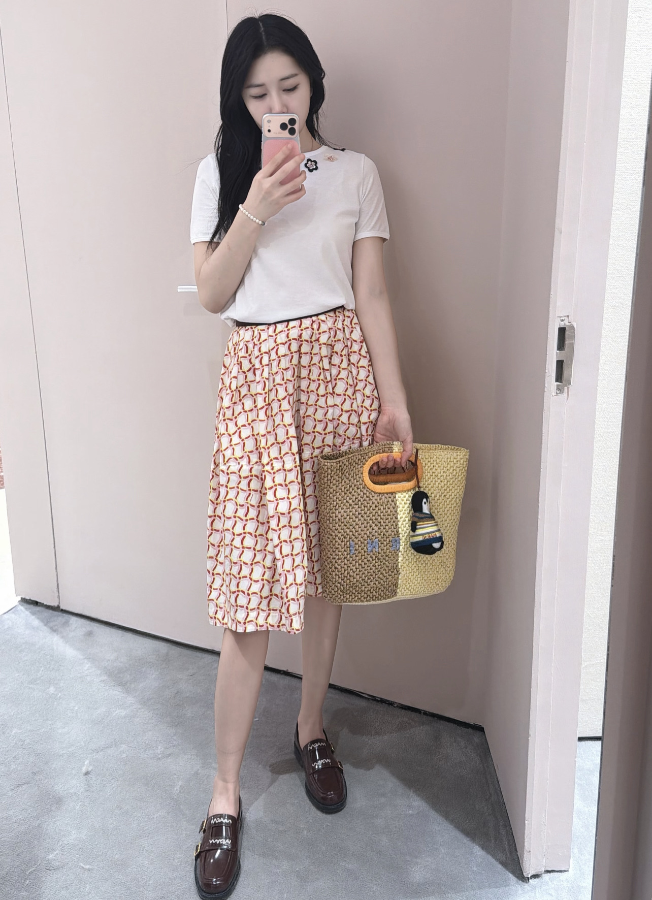 Marn 26夏季新款 花朵短袖T 领口点缀黑白花朵刺绣 细节精致 右肩”Marn品牌刺绣 辨识度满分 