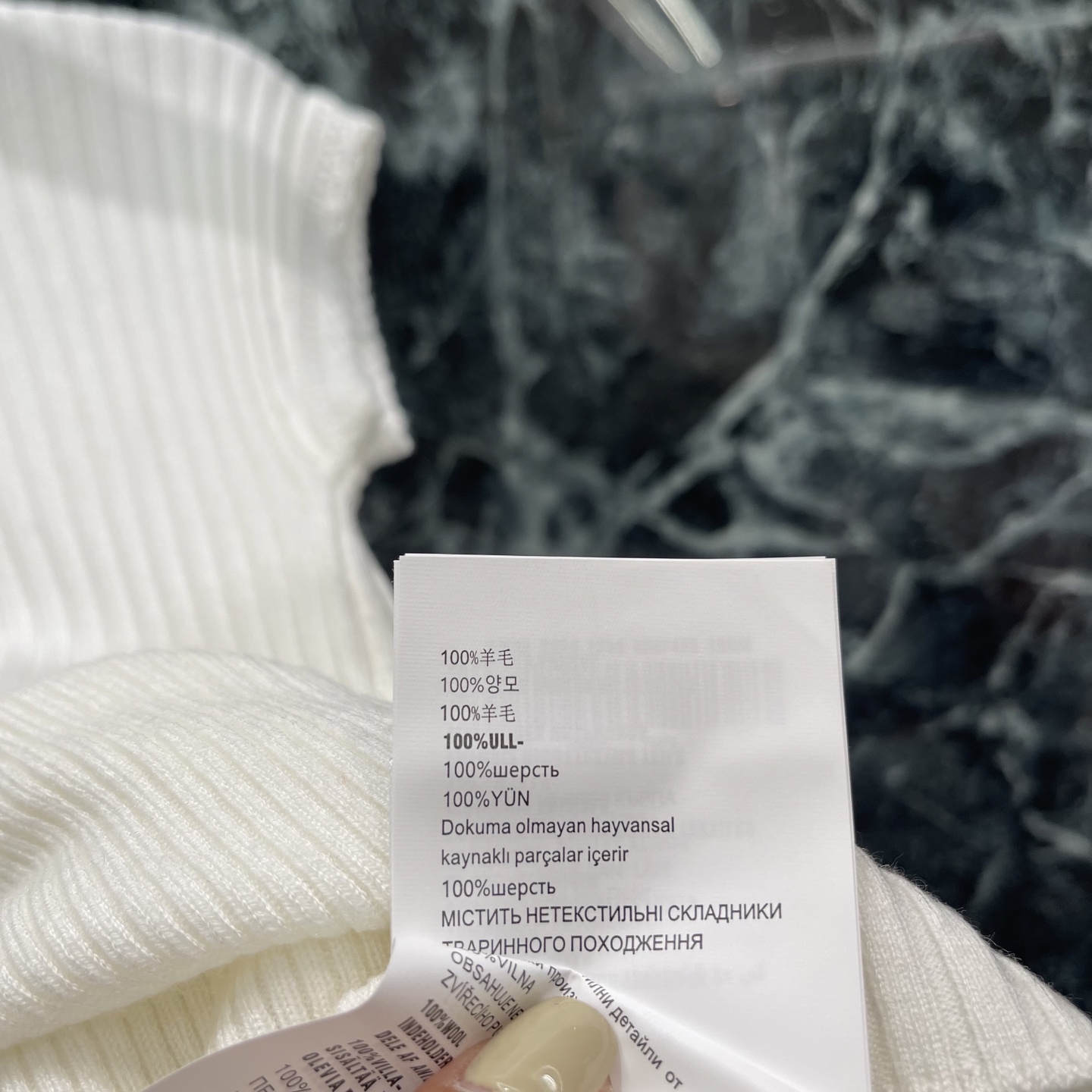 Miu 26夏季新款 花边针织短袖 竖条纹设计+精致镂空花边 细节感满满 圆领简约大方 短袖剪裁超适合春
