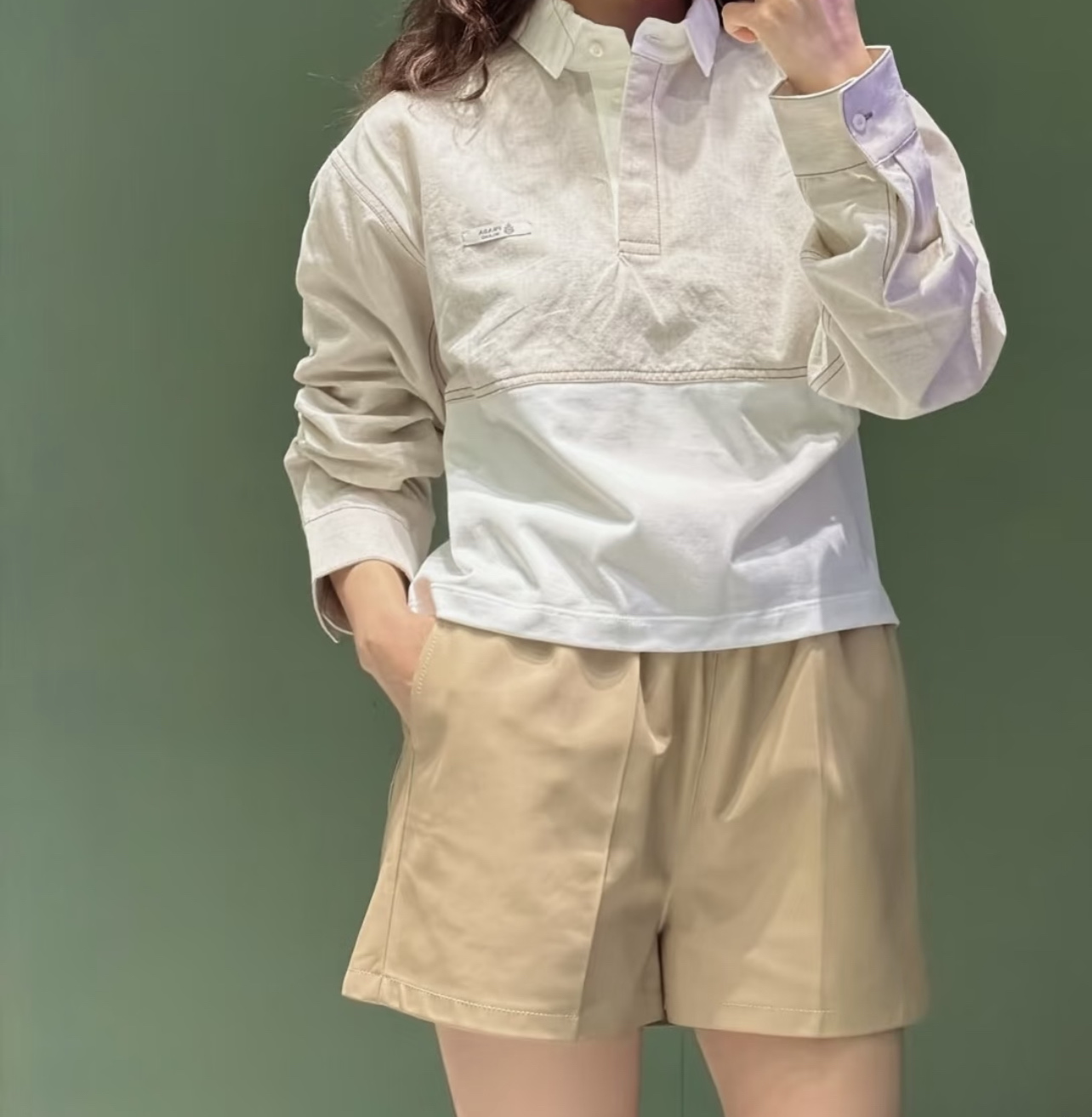 PD 26夏季新款 拼接长袖上衣  简约又有层次感 纽扣点缀实用又时髦 下摆拼接白色棉质 视觉更丰富 通