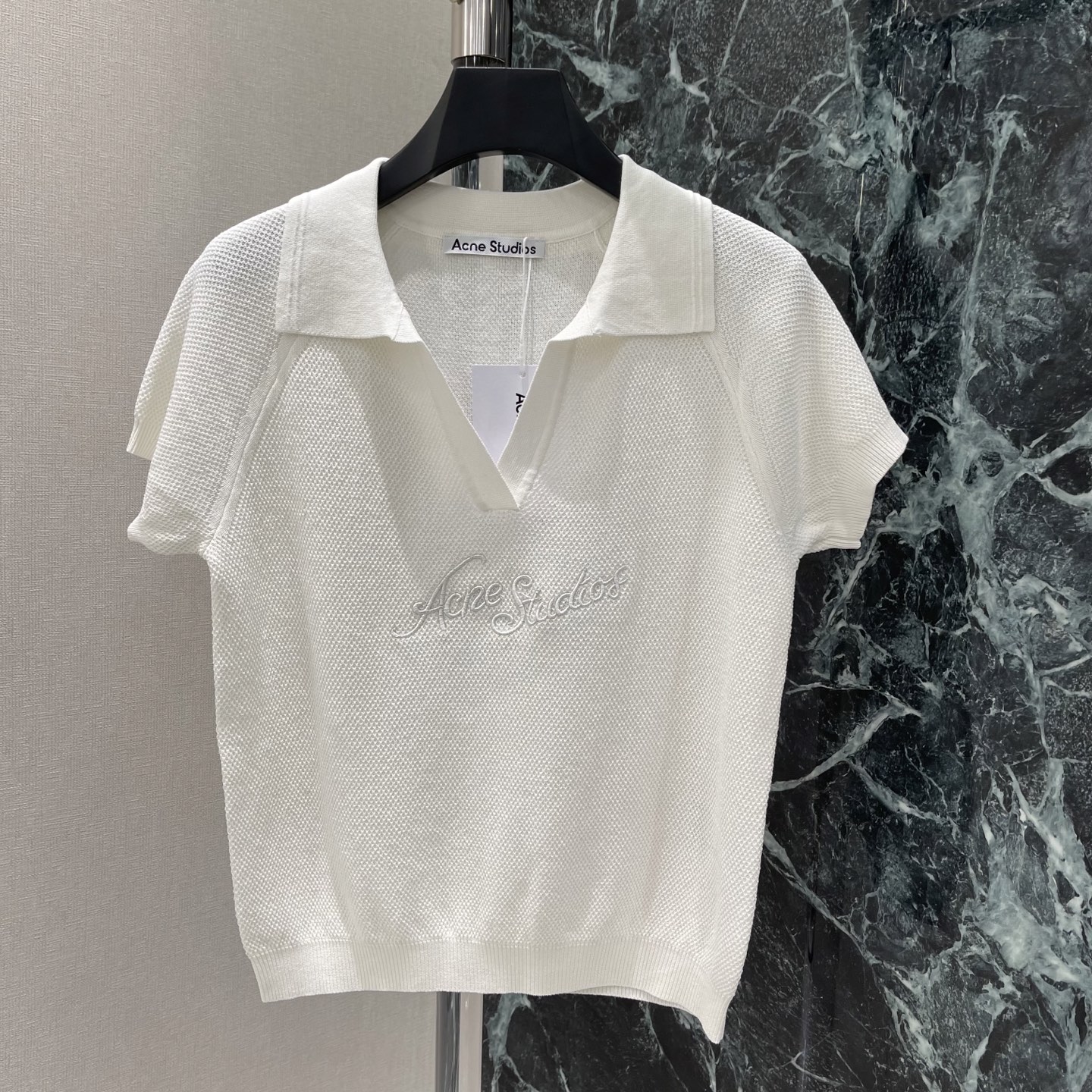 Acne 26夏季新款 针织Polo衫 海鸥领设计优雅又有型 胸前品牌刺绣低调提升辨识度 短袖简约百搭 