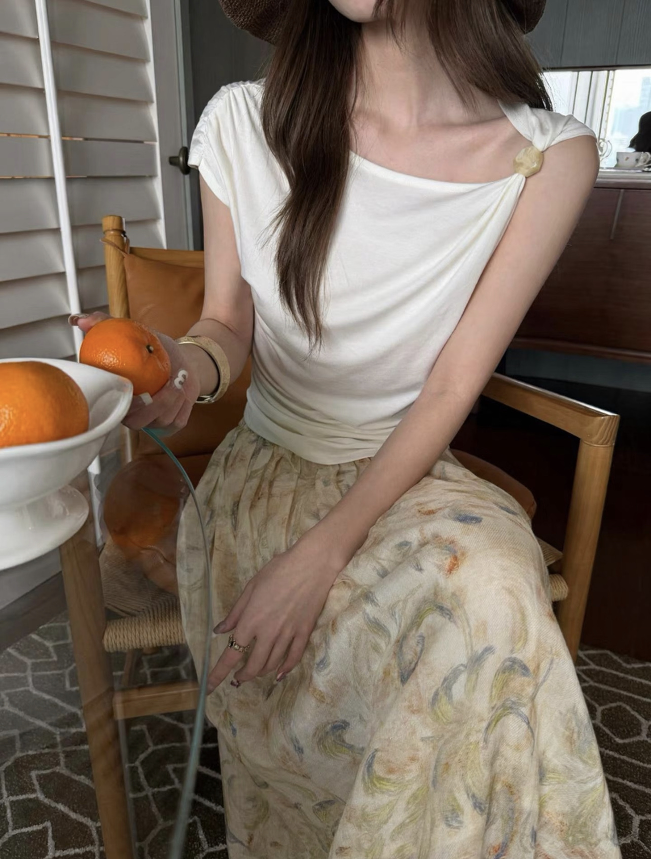26夏季新款 复古印花半身裙 油画风印花 色彩柔和 法式复古氛围感满满 大摆裙型+松紧腰 显瘦又包容日常