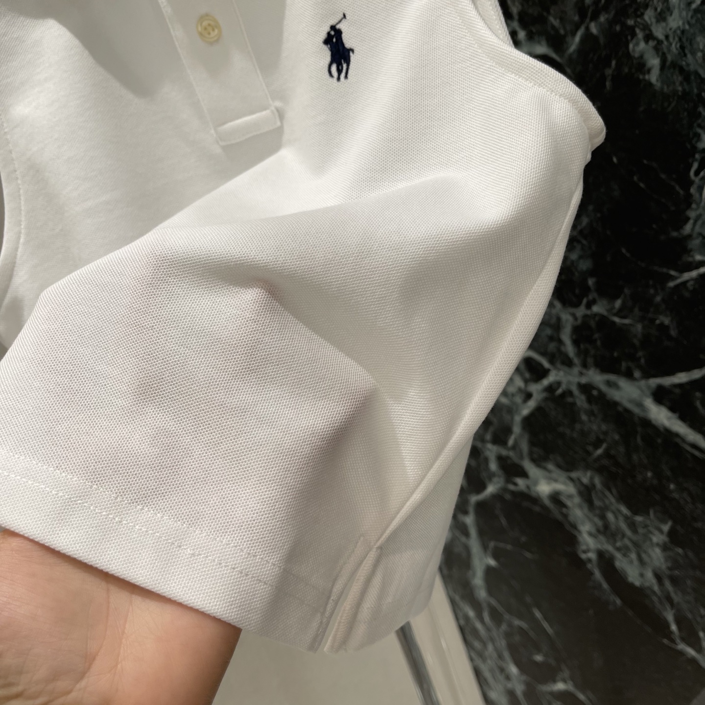拉夫 26夏季新款 无袖Polo背心 标志性翻领+三粒扣门襟 左胸小马刺绣logo超有辨识度 轻松打造”