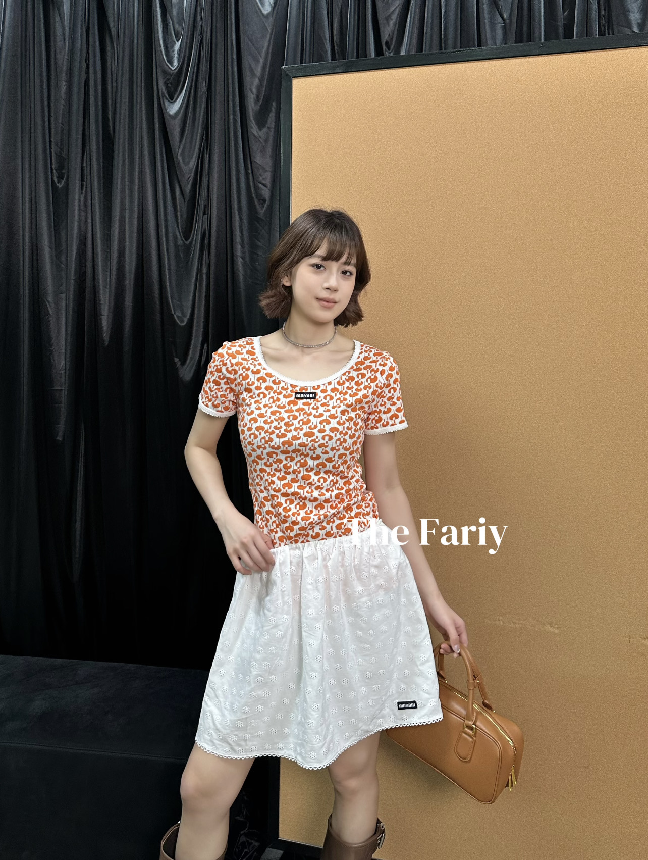 Miu 26夏季新款 碎花短袖T 趣味碎花图案 活力满满少女感爆棚 领口白色蕾丝边 细节精致 甜美加分 