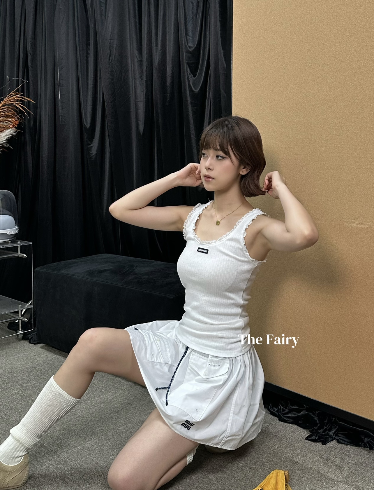Miu 26夏季新款 蕾丝花边背心 领口袖口蕾丝花边设计 复古又精致 细节满分 可可棕色显白 黄皮也能轻
