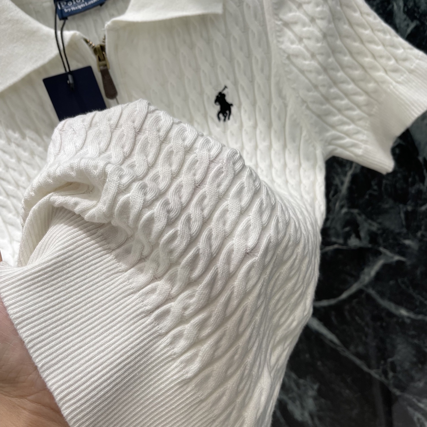 拉夫 26夏季新款 针织Polo衫 经典白色麻花绞花纹理 春夏穿超舒服!翻领+半开拉链设计 学院风满满 