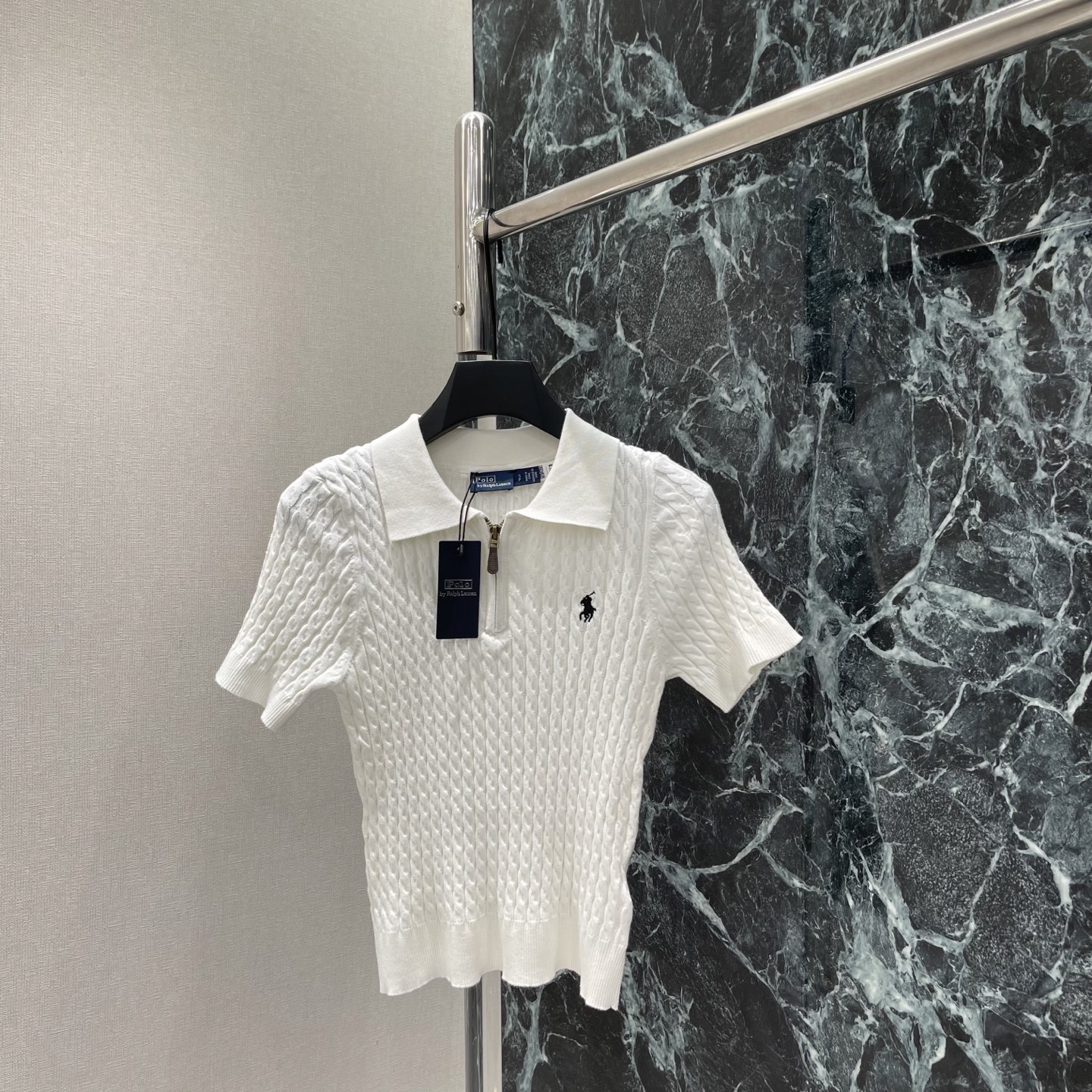拉夫 26夏季新款 针织Polo衫 经典白色麻花绞花纹理 春夏穿超舒服!翻领+半开拉链设计 学院风满满 