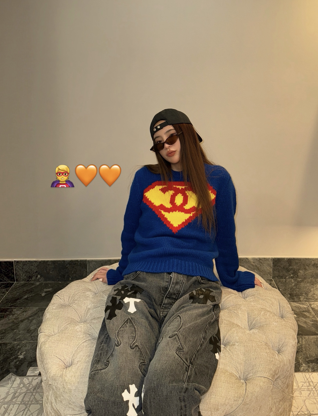小香 26早秋新款 超人毛衣 98%羊绒，柔软又保暖 秋冬穿超舒服!克莱因蓝配色+超人盾牌双 C提花 俏