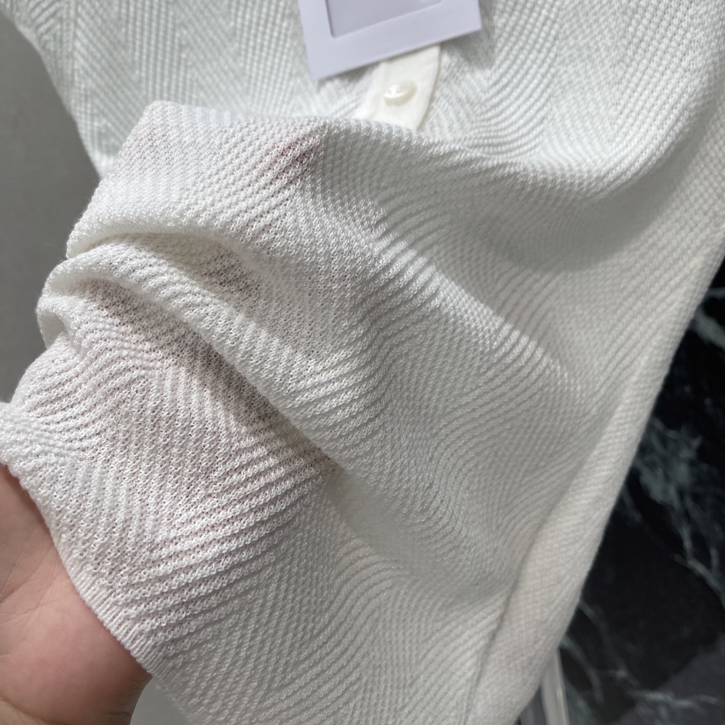小香 26早秋新款 针织Polo衫 经典Polo领+黑色双C刺绣 低调又有辨识度 正肩短袖设计修饰肩部线