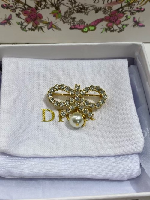 Dior Bow Pearl Brooch, Crystal Accent, Elegant Design, Perfect Gift for Her 1 Dior Bow Pearl Brooch, Crystal Accent, Elegant Design, Perfect Gift for Her