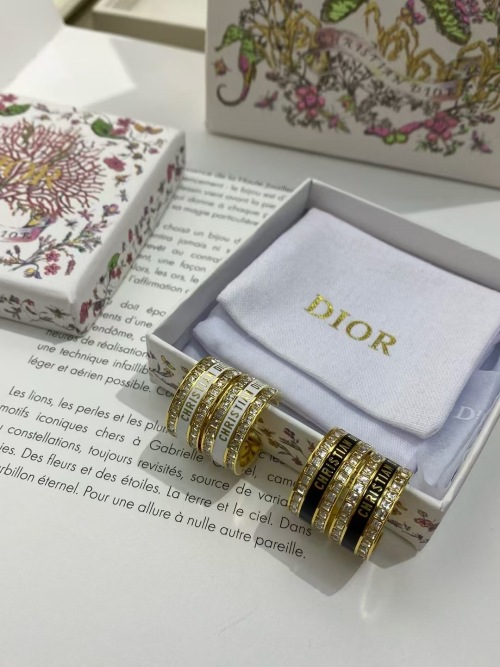 Di0R 25 Letter Dripping Oil Rings Set, Chic and Simple Design 1 Di0R 25 Letter Dripping Oil Rings Set, Chic and Simple Design