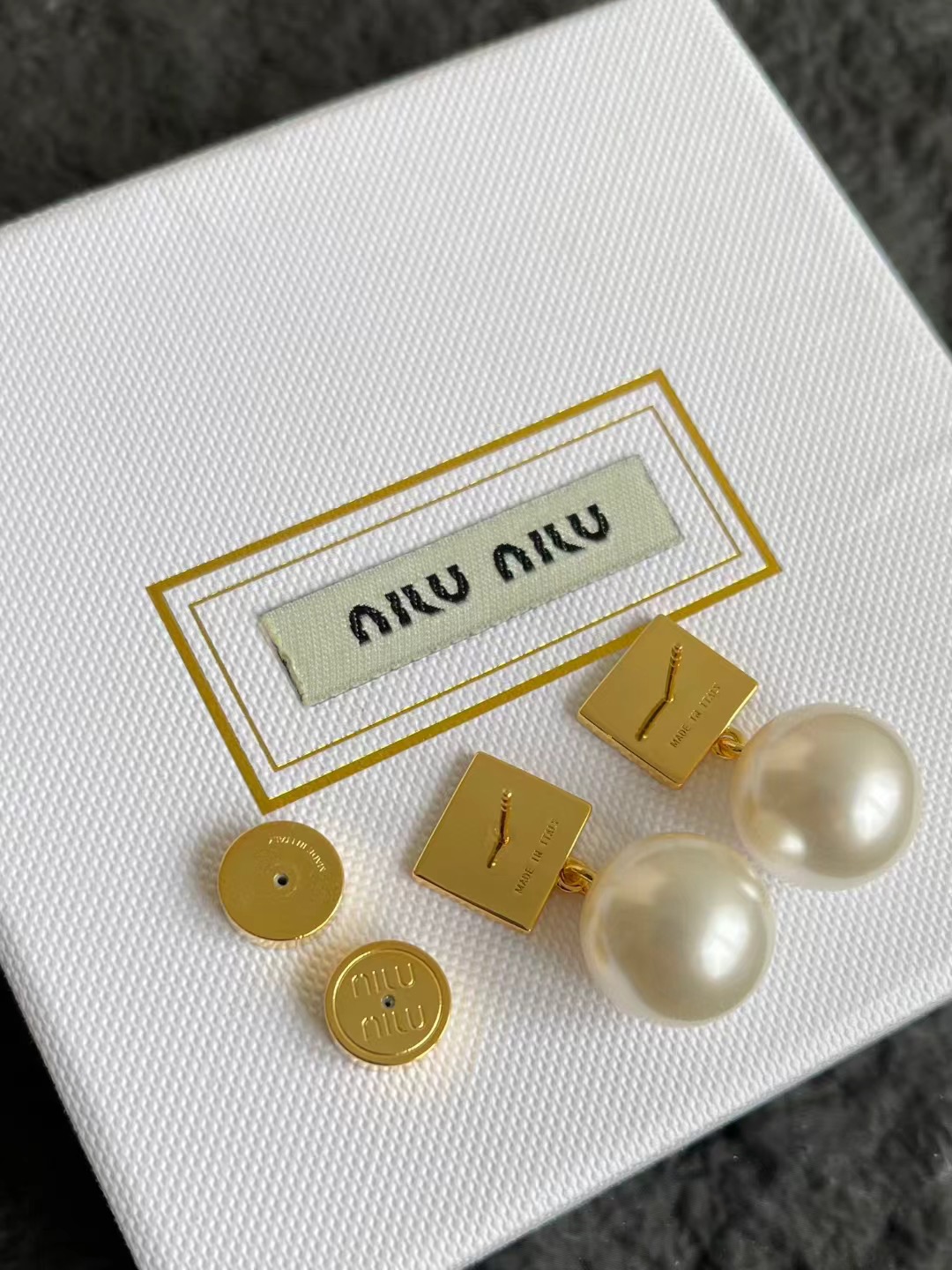 미우미우 귀걸이 135649 Miu Miu Earrings 썸네일 이미지