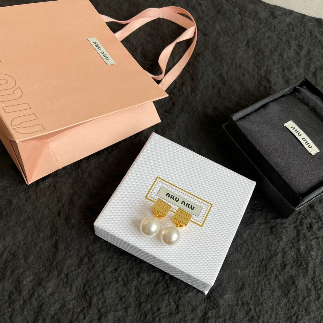 미우미우 귀걸이 135649 Miu Miu Earrings 썸네일 이미지