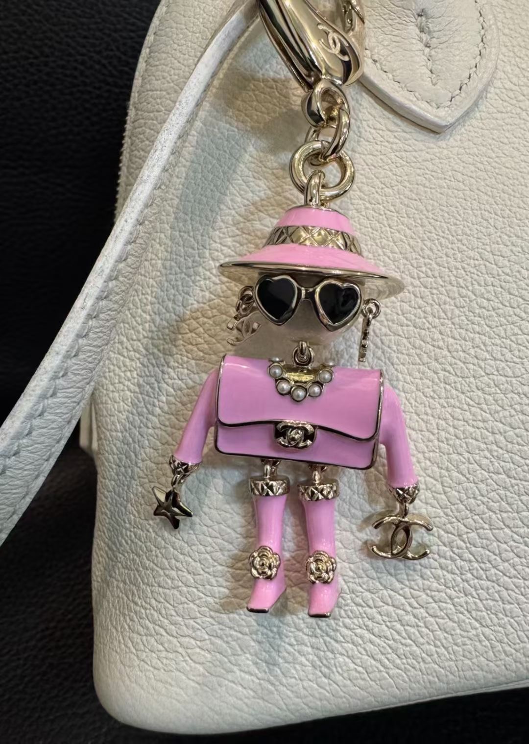 NO:634911,GD keychain, Cartier high-end jewelry19860909GD 钥匙圈,,卡迪亚高端饰品,Jewelry