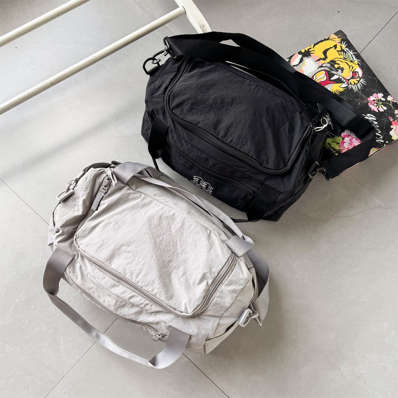 KOLON SPORT Bolso de Viaje Unisex: Amplio, Duradero y Resistente al Agua 4 i1752670372476 2115 0 2