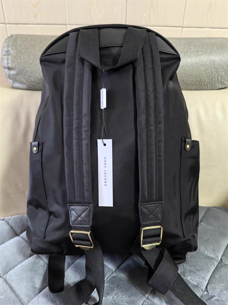 Marc Jacobs ～新 mj黑色大容量防水尼龙布单肩 双肩包