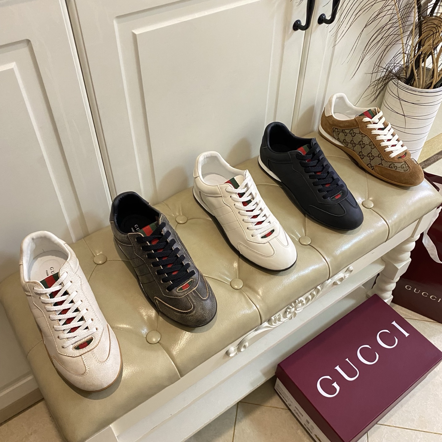 NO:757491,, top quality, Gucci couple's casual shoes, cracked cowhide/cowhide surface, cowhide lining, original private mold rubber sole, women's size 35-40, men's size 39-45. Please specify male and female size when ordering, casual shoes/sports shoes, gucci, sneakers, cowhide19860909,顶级品质,古奇Gucci情侣款休闲鞋,爆裂纹牛皮/牛皮面,牛皮里,原版私模橡胶底,女码段35-40码,男码段39-45码.下单请注明男女码,休闲鞋/运动鞋,gucci,sneakers,cowhide,Women's Shoes
