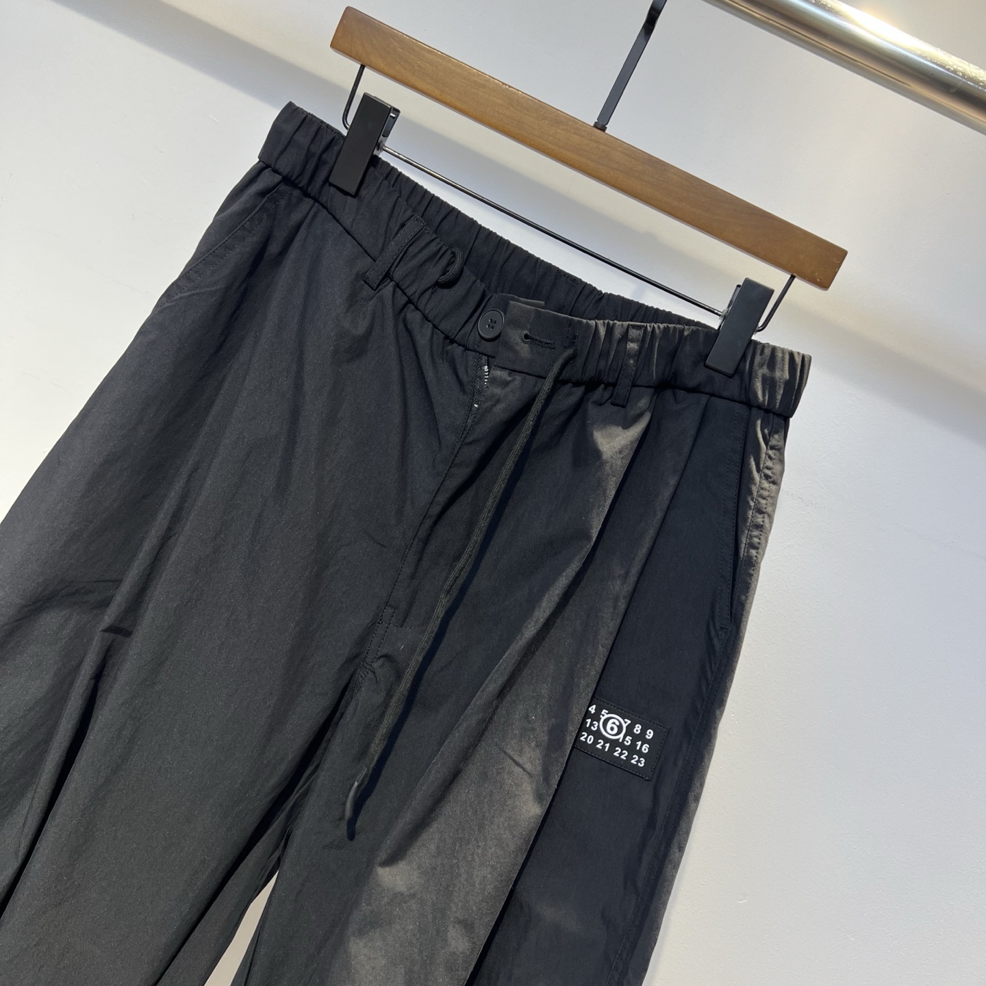 “New Custom-Made Wrinkled Pants Collection 2025: Popular Styles, Perfect Lines, Black Numbers, S-XL Sizes” - 图片 4