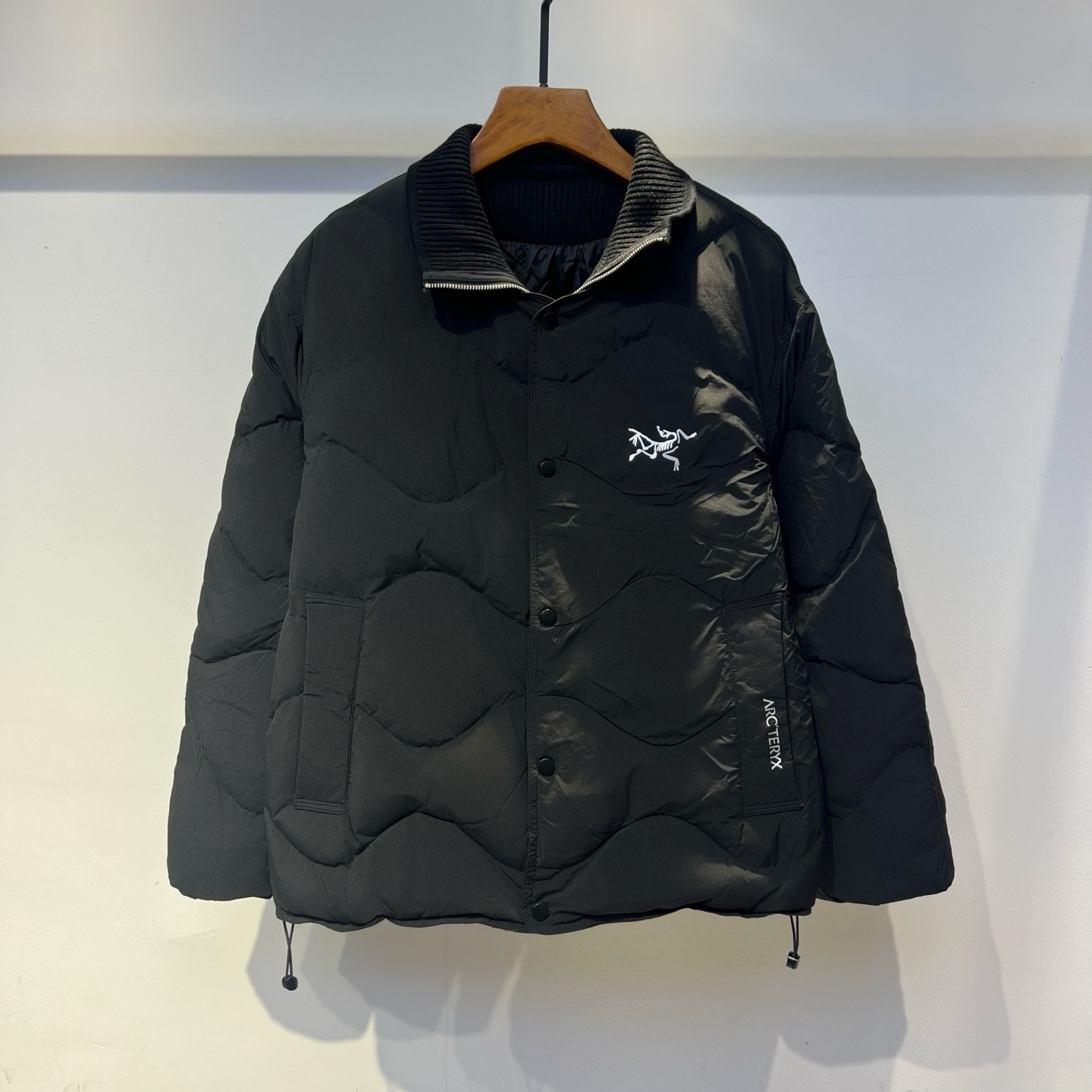 羽绒服 鸟 2025冬季新款羽绒服 加厚冬季保暖神器 走秀款 最近图案搭配假两件设计 简单百搭经典 细节