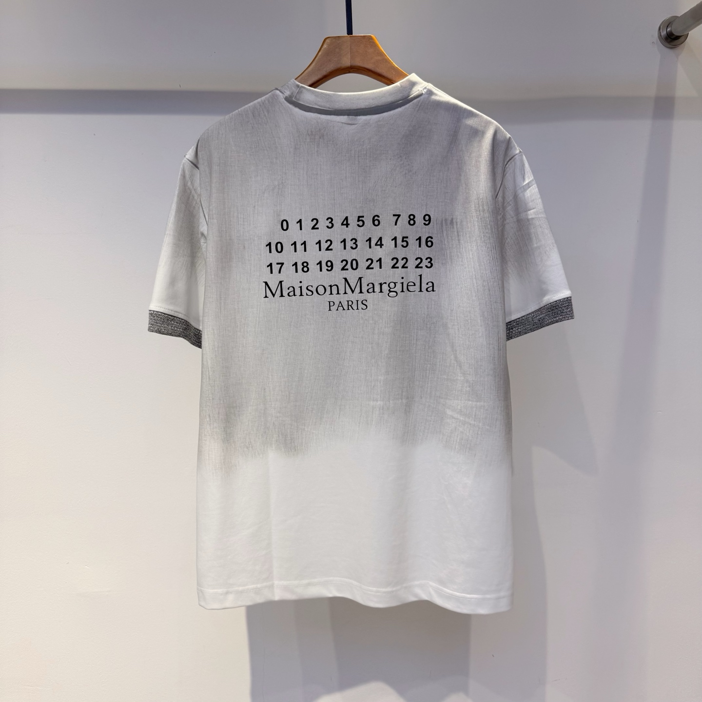 马j拉 2026夏季新款短袖 走秀款 今年最新最设计 非常洋气 独家定制原版面料 最新拼接针织口袋设计 