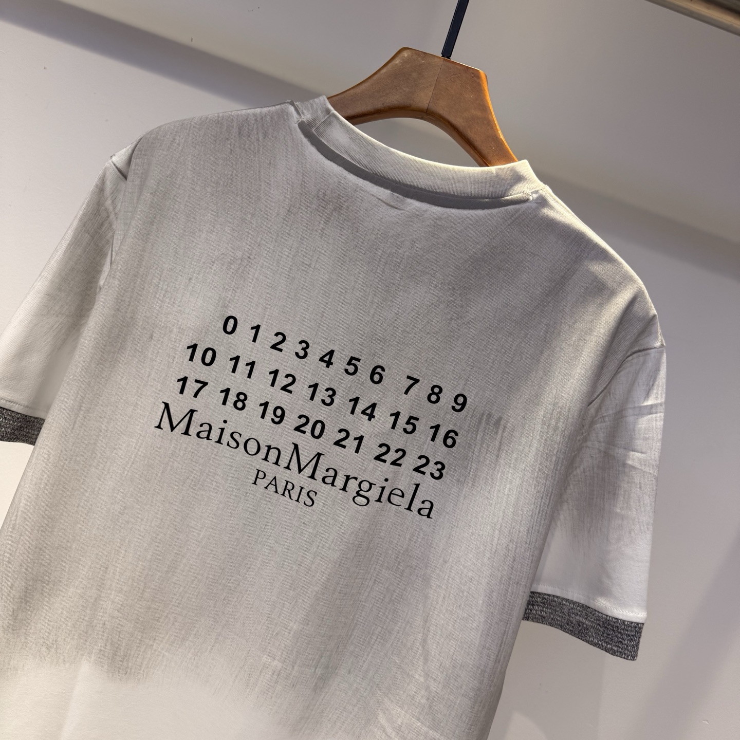 马j拉 2026夏季新款短袖 走秀款 今年最新最设计 非常洋气 独家定制原版面料 最新拼接针织口袋设计 