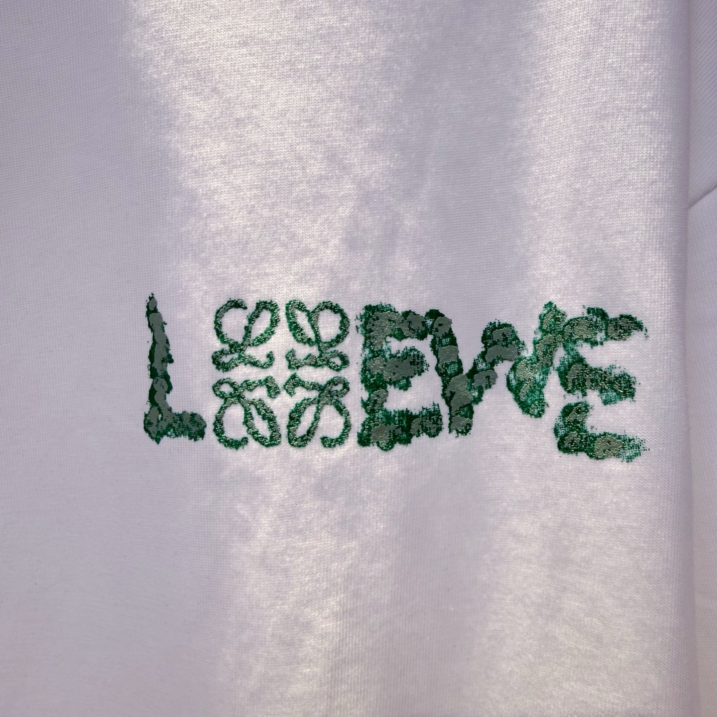 罗1威 2026夏季新款短袖 走秀款 今年最新最设计 非常洋气 独家定制原版面料 最新图案搭配涂鸦设计 