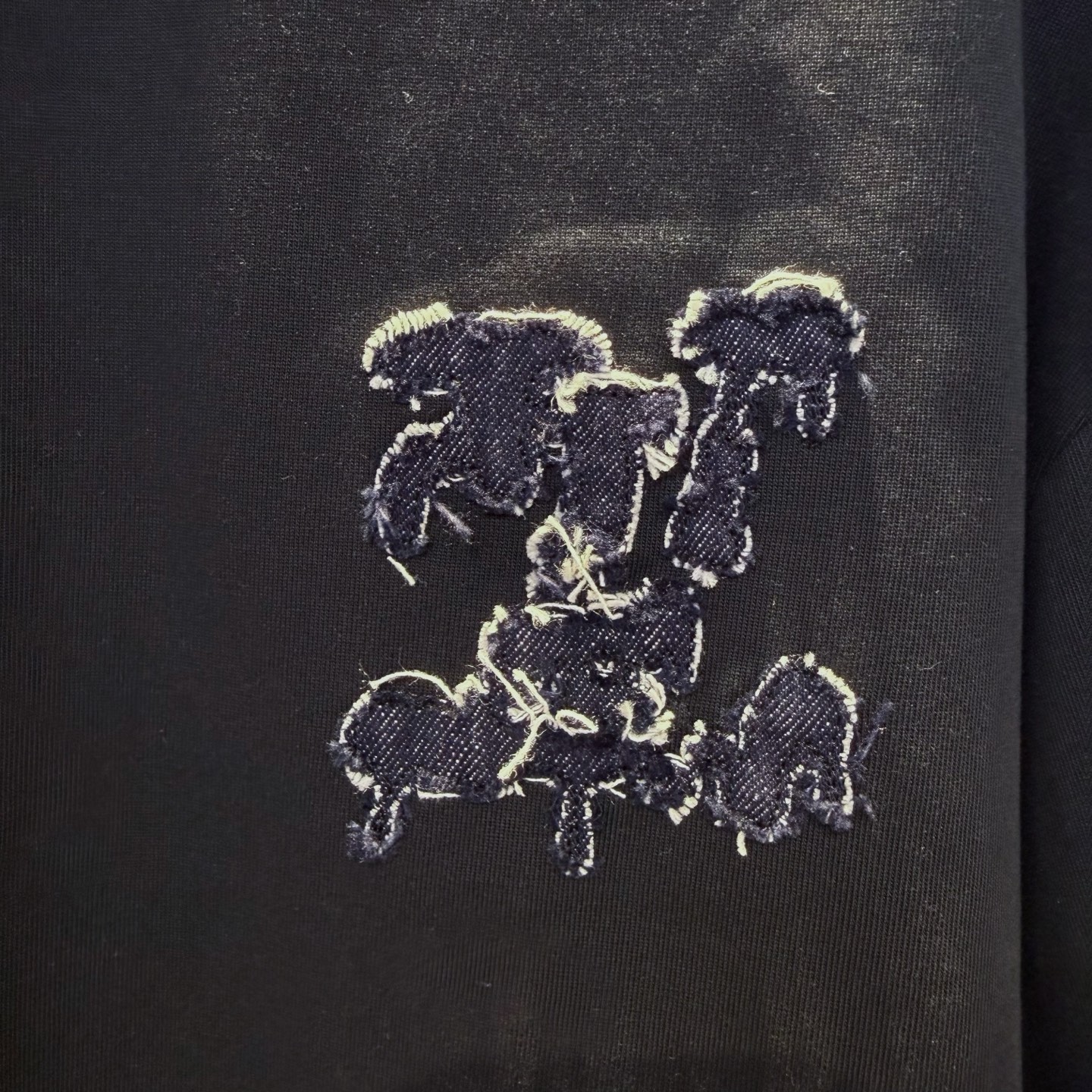 驴家 2026夏季新款短袖 走秀款 今年最新最设计 非常洋气 独家定制原版面料 最新图案搭配牛仔布设计 