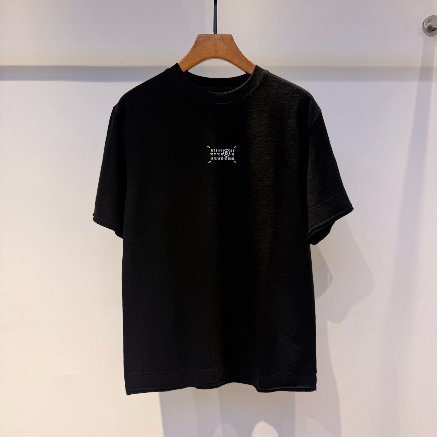 马j拉 2026夏季新款短袖 走秀款 今年最新最设计 非常洋气 独家定制原版面料 最新图案设计 垂感超好