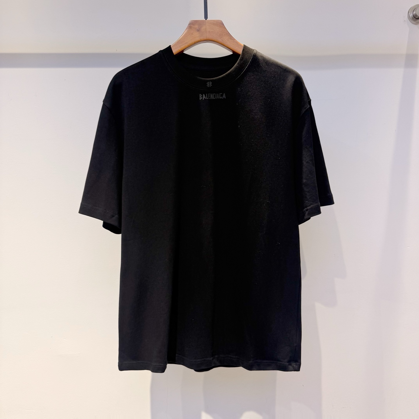 巴黎马j拉联名款 2026夏季新款短袖 走秀款 今年最新最设计 非常洋气 独家定制原版面料 最新图案设计