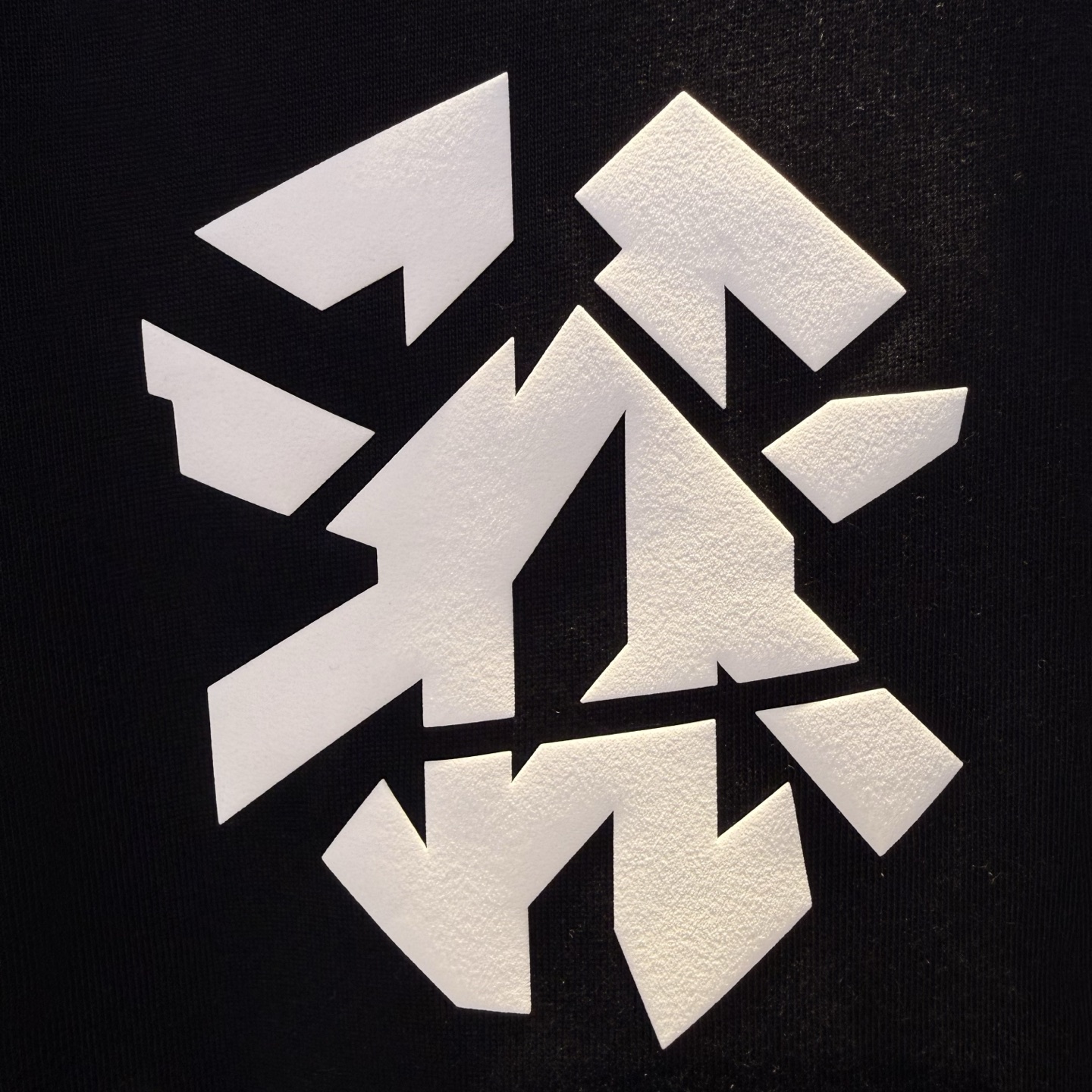 巴黎 2026夏季新款短袖 走秀款 今年最新最设计 非常洋气 独家定制原版面料 最新图案设计 垂感超好不