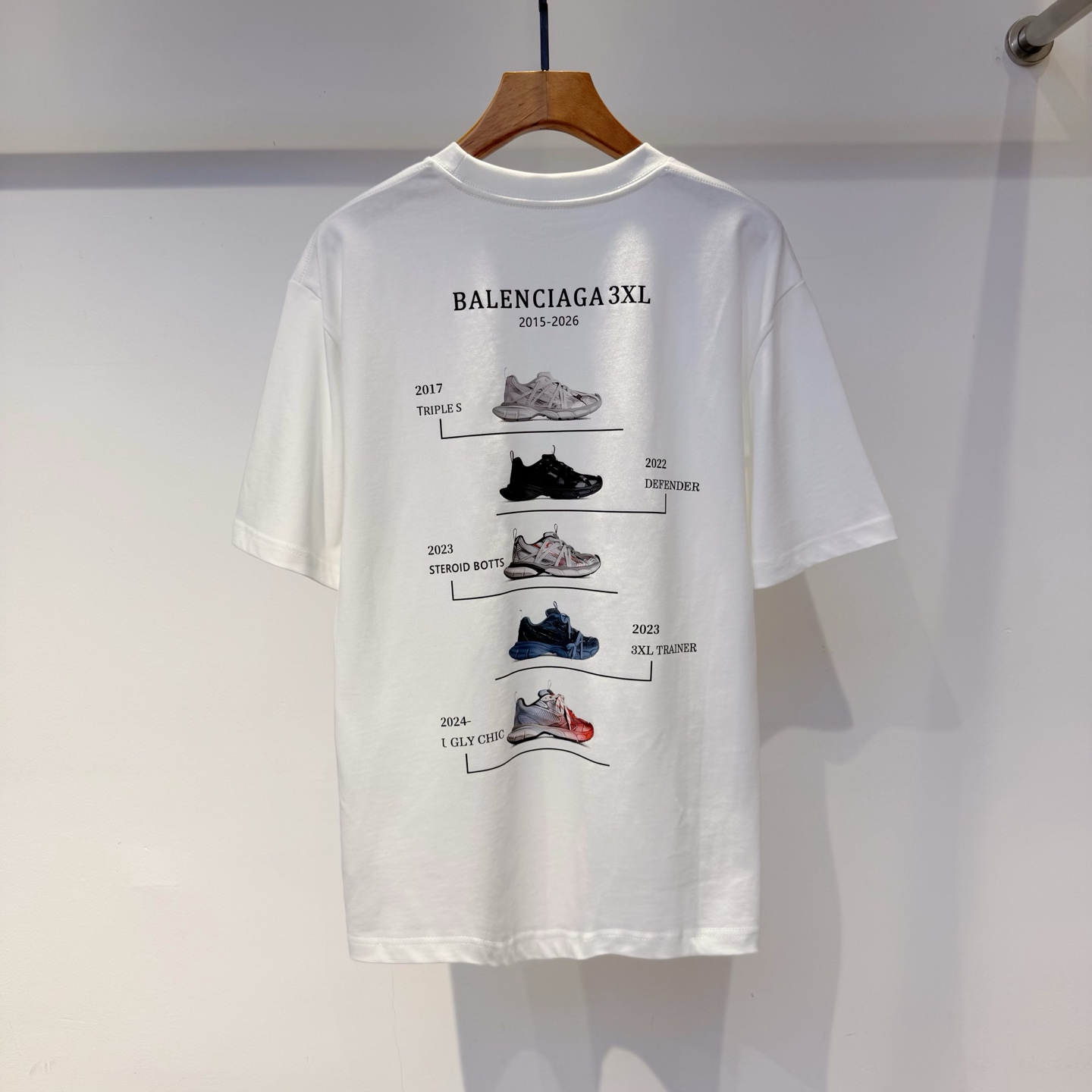 巴黎 2026夏季新款短袖 走秀款 今年最新最设计 非常洋气 独家定制原版面料 最新图案设计 垂感超好不