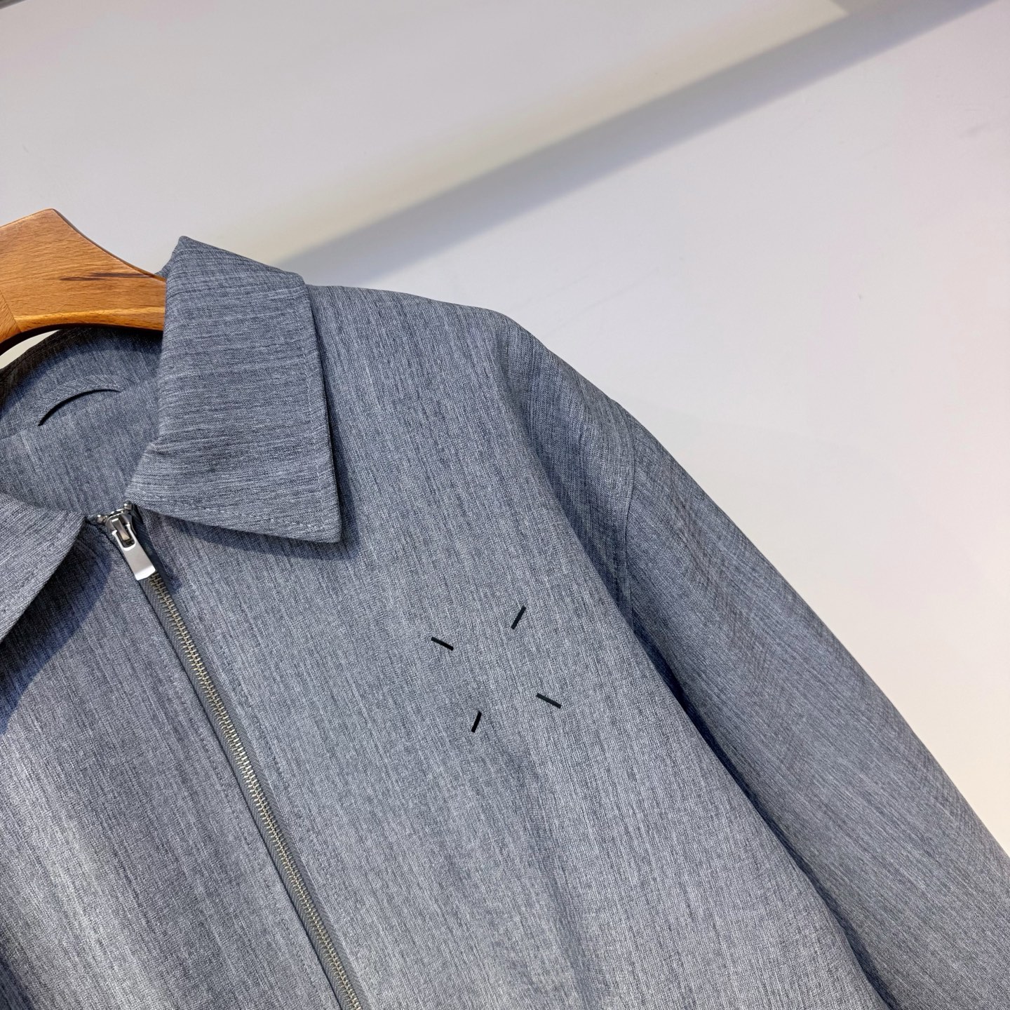 马j拉 2026秋季新款外套 走秀款 今年最新最设计  非常洋气 独家定制原版面料 垂感超好不易褶皱 超透气舒适 细节走
