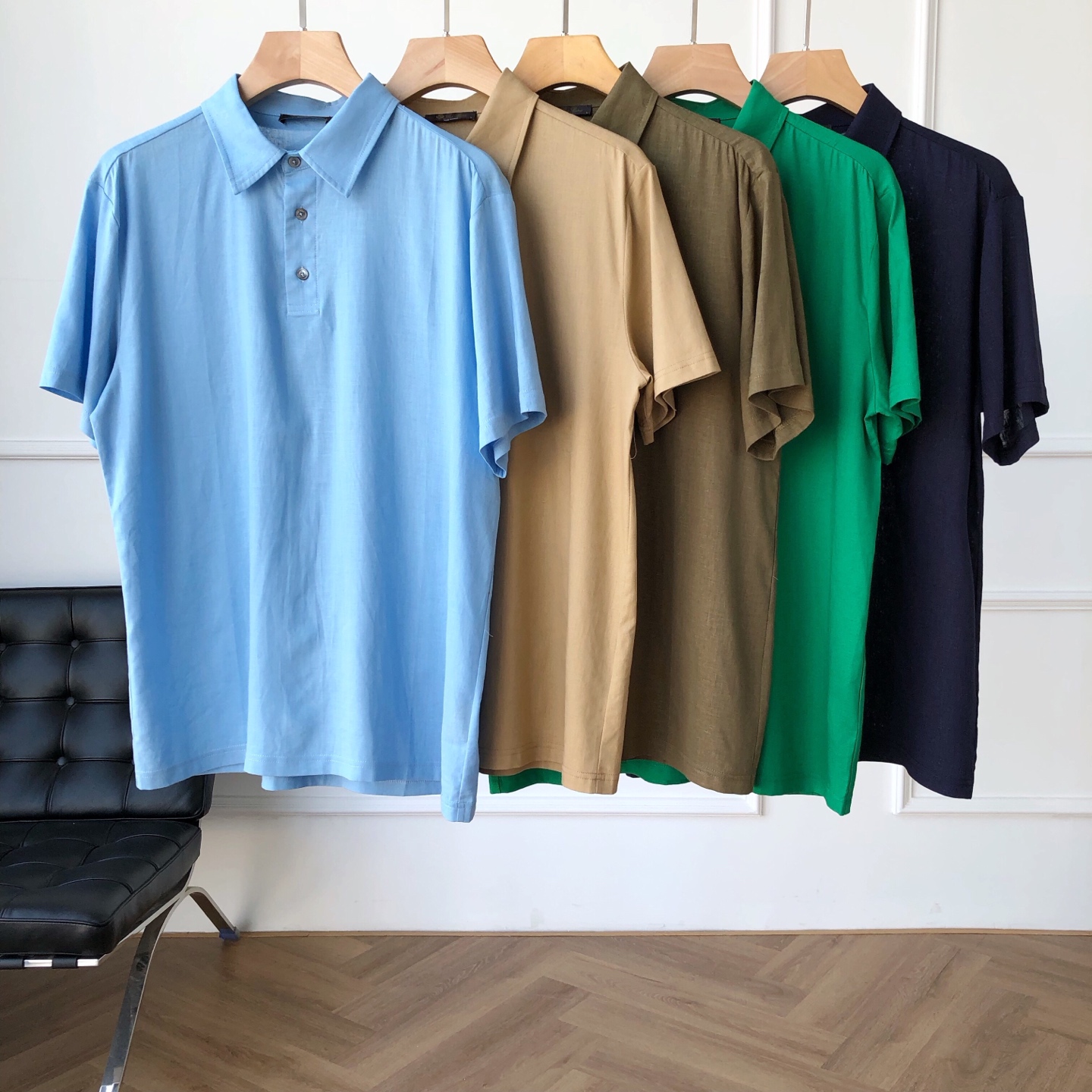    lp。渠道顶级~男士春夏亚麻系列短袖Polo衬衫
 重磅渠道的高端品，日常通勤休闲必备，高级商务风