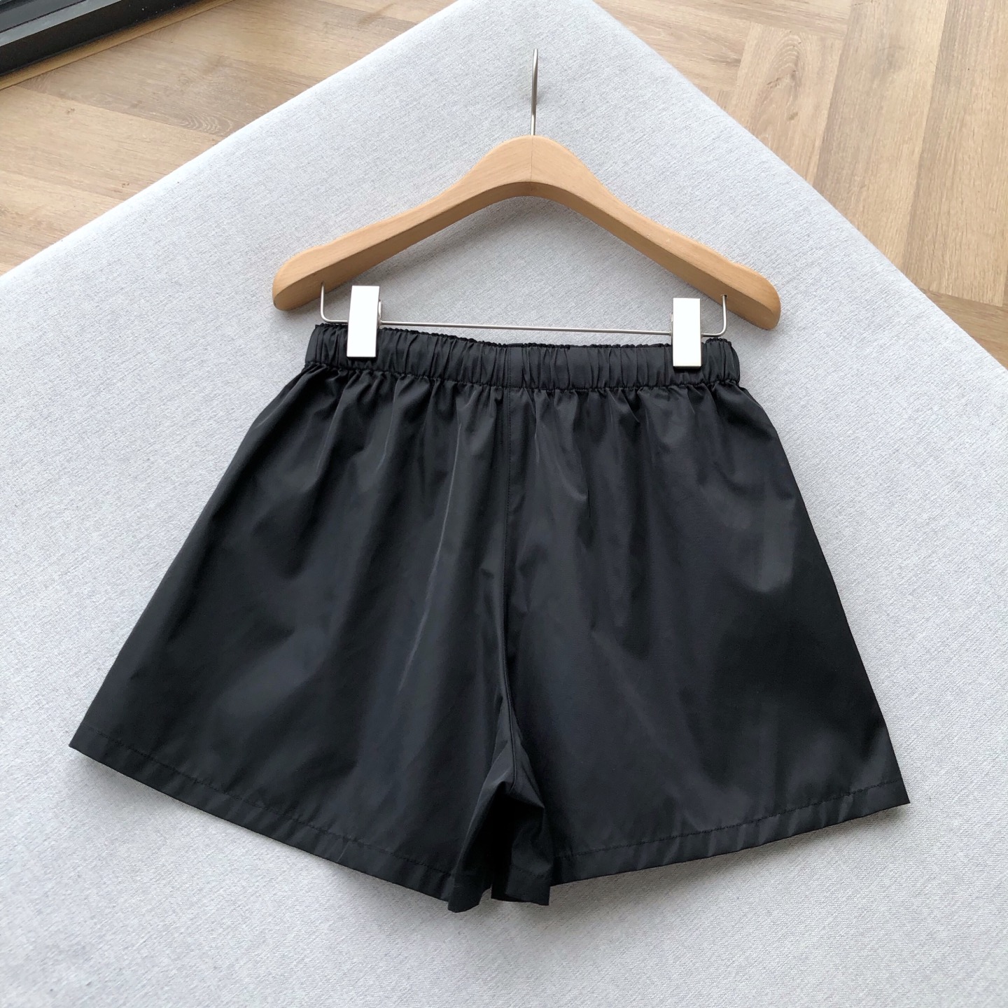 Prada Re-Nylon Women's Shorts with Triangle Logo - Comfortable & Stylish 3 i1745145146186 4683 0 8