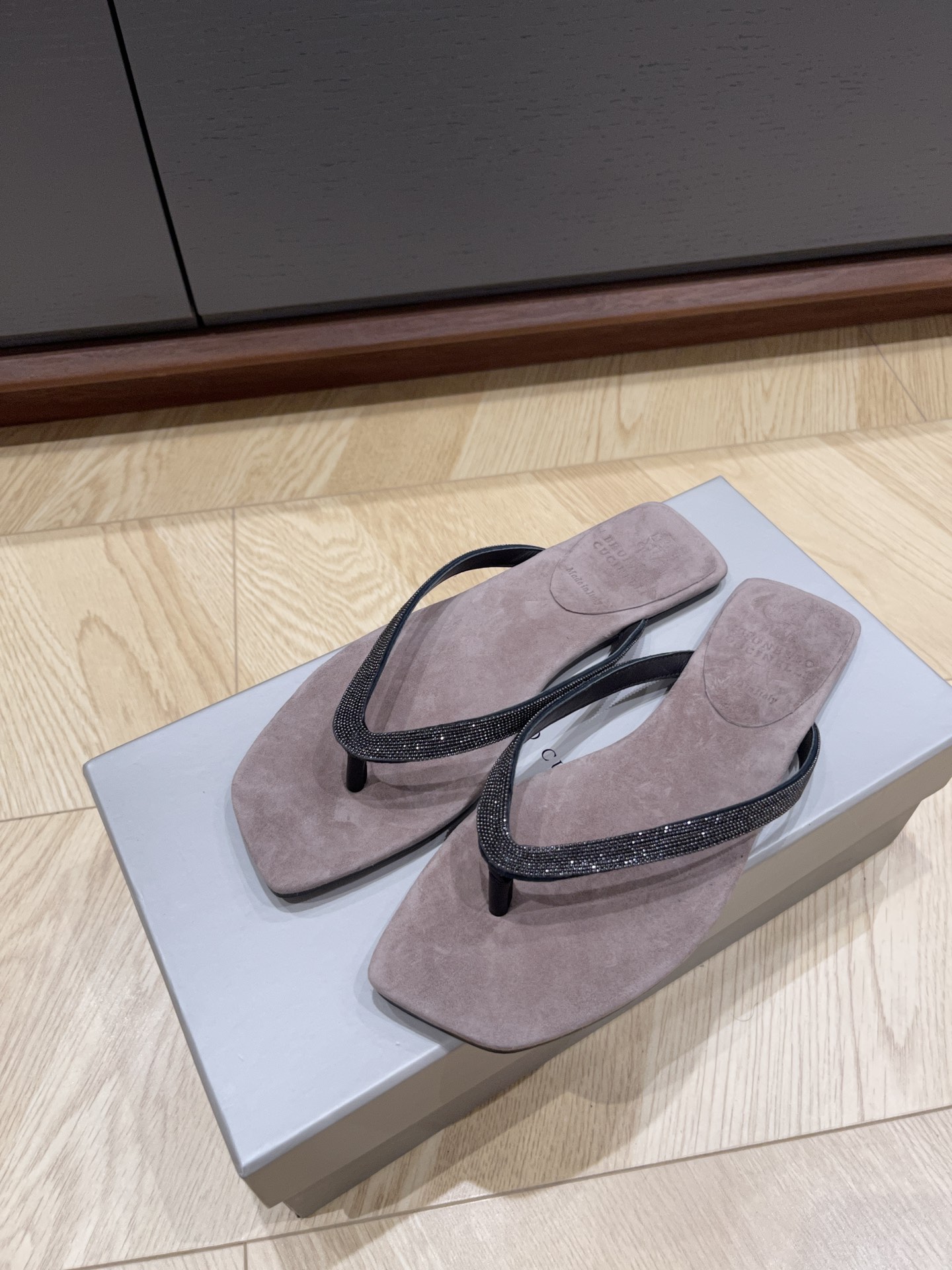 브루넬로쿠치넬리 샌들 레플리카 9734