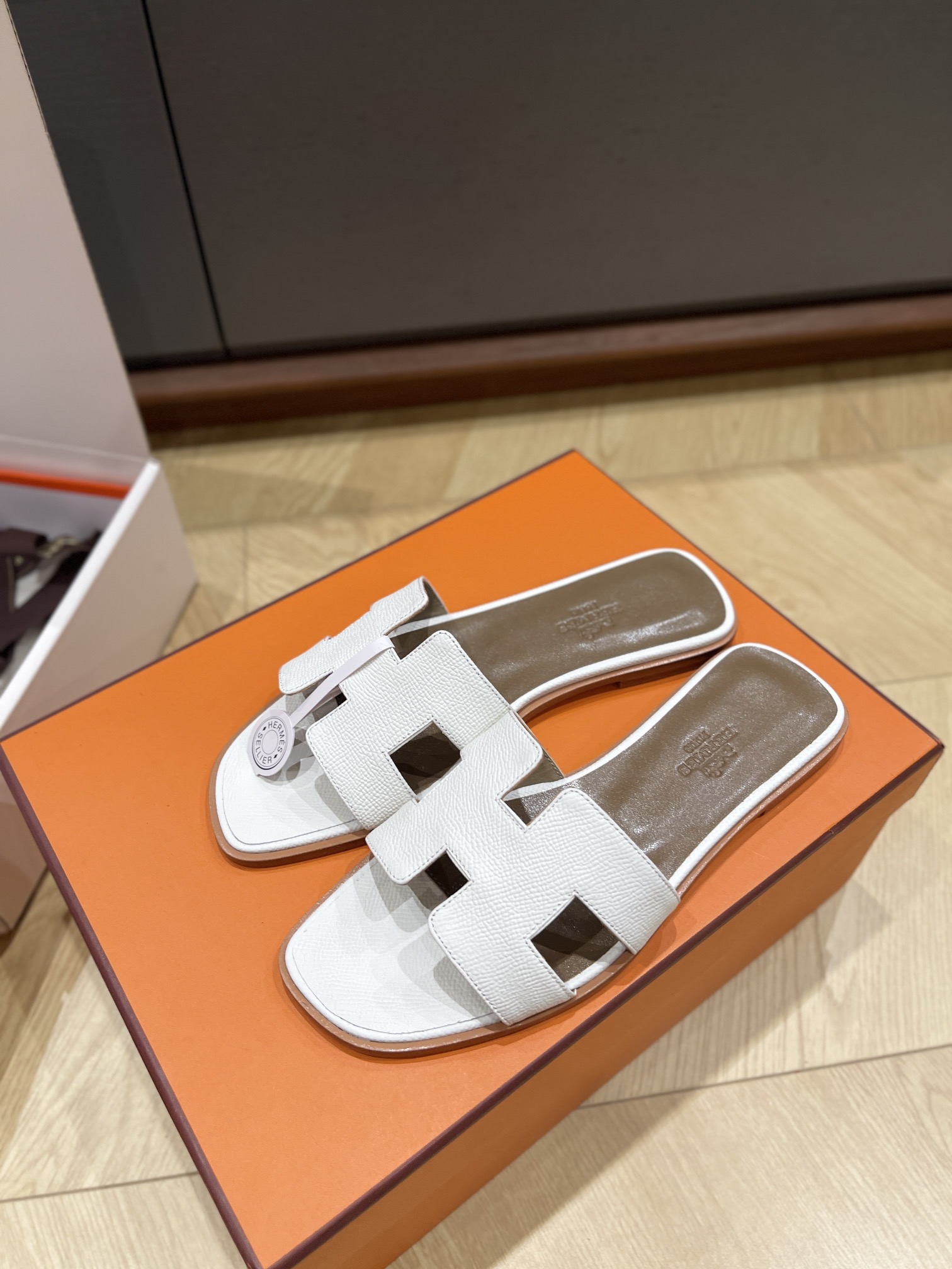 NO:240547,Herme**25ss palm print // size35/36/37/38/39/order 40/41/No return and exchange, slippers, hermes, slippers19860909Herme**25ss手掌纹// size35/36/37/38/39/订40/41/不退换,拖鞋,hermes,slippers,Women's Shoes