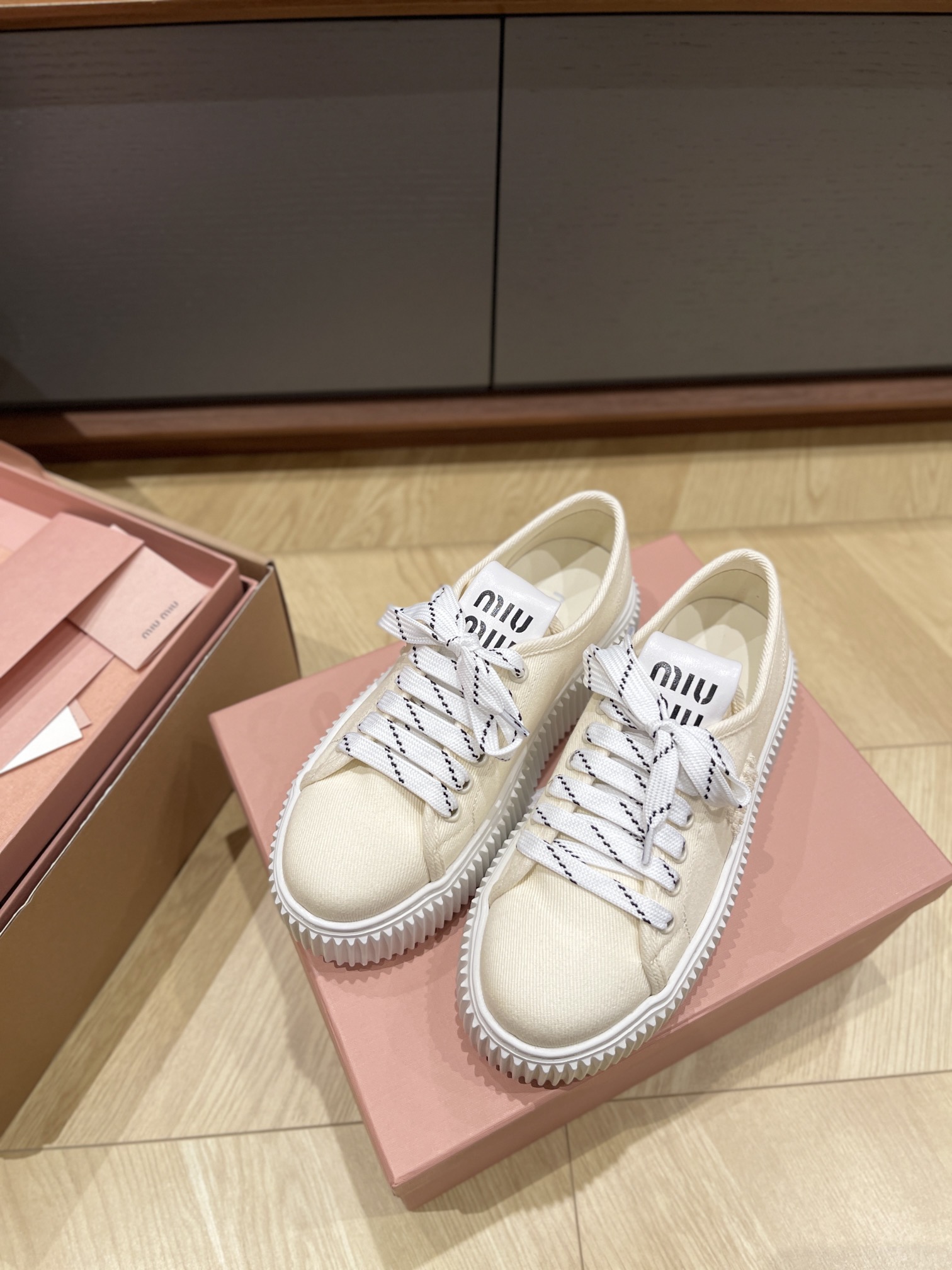 미우미우 신발 Miu Miu 24212