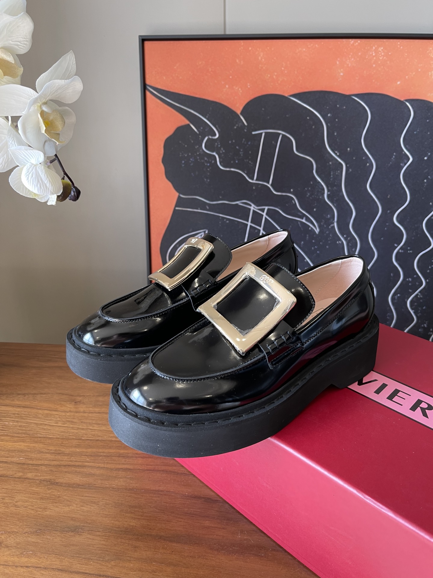 NO:460028,Top quality Roger Viv** classic square buckle loafers // open-edge bead cowhide sheep // foam bottom // size35/36/37/38/39/order 40/No return/exchange, loafers, roger vivier, loafers, cowhide19860909顶级品质 Roger Viv**经典方扣乐福鞋//开边珠牛皮面羊里//发泡底// size35/36/37/38/39/订40/不退换,乐福鞋,roger vivier,loafers,cowhide,Women's Shoes