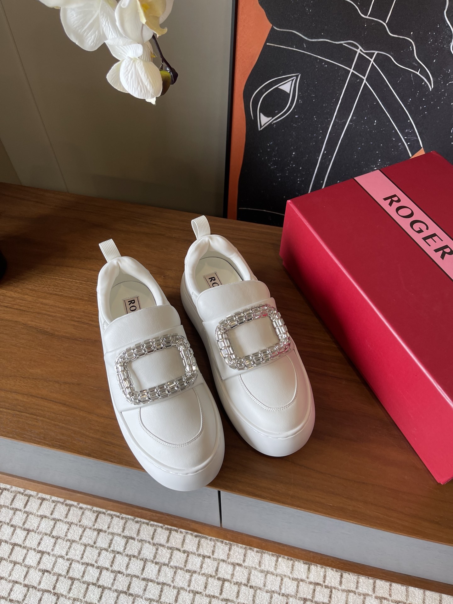 NO:460014,Top quality (diamond buckle) Roger Viv** thick-soled sports bread shoes // sheepskin noodle sheep // rubber foam bottom // size35/36/37/38/39/order 40 sizes without return or exchange, casual shoes / sports shoes, roger vivier, sneakers, sheepskin19860909顶级品质（钻扣） Roger Viv**厚底运动面包鞋//绵羊皮面羊里//橡胶发泡底// size35/36/37/38/39/订40码不退换,休闲鞋/运动鞋,roger vivier,sneakers,sheepskin,Women's Shoes