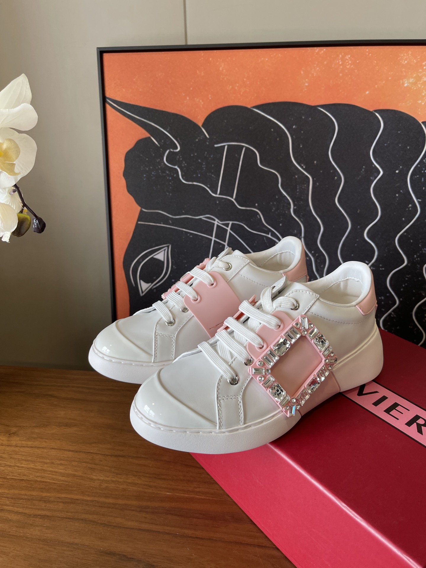 NO:460007,Top quality | Thin sole Roger Viv** diamond buckle thick sole sneakers // open edge bead cowhide face sheep // rubber foam sole // size35/36/37/38/39/order 40/No return and exchange, casual shoes / sneakers, roger vivier, sneakers, cowhide19860909顶级品质｜薄底 Roger Viv**钻扣厚底运动鞋//开边珠牛皮面羊里//橡胶发泡底// size35/36/37/38/39/订40/不退换,休闲鞋/运动鞋,roger vivier,sneakers,cowhide,Women's Shoes