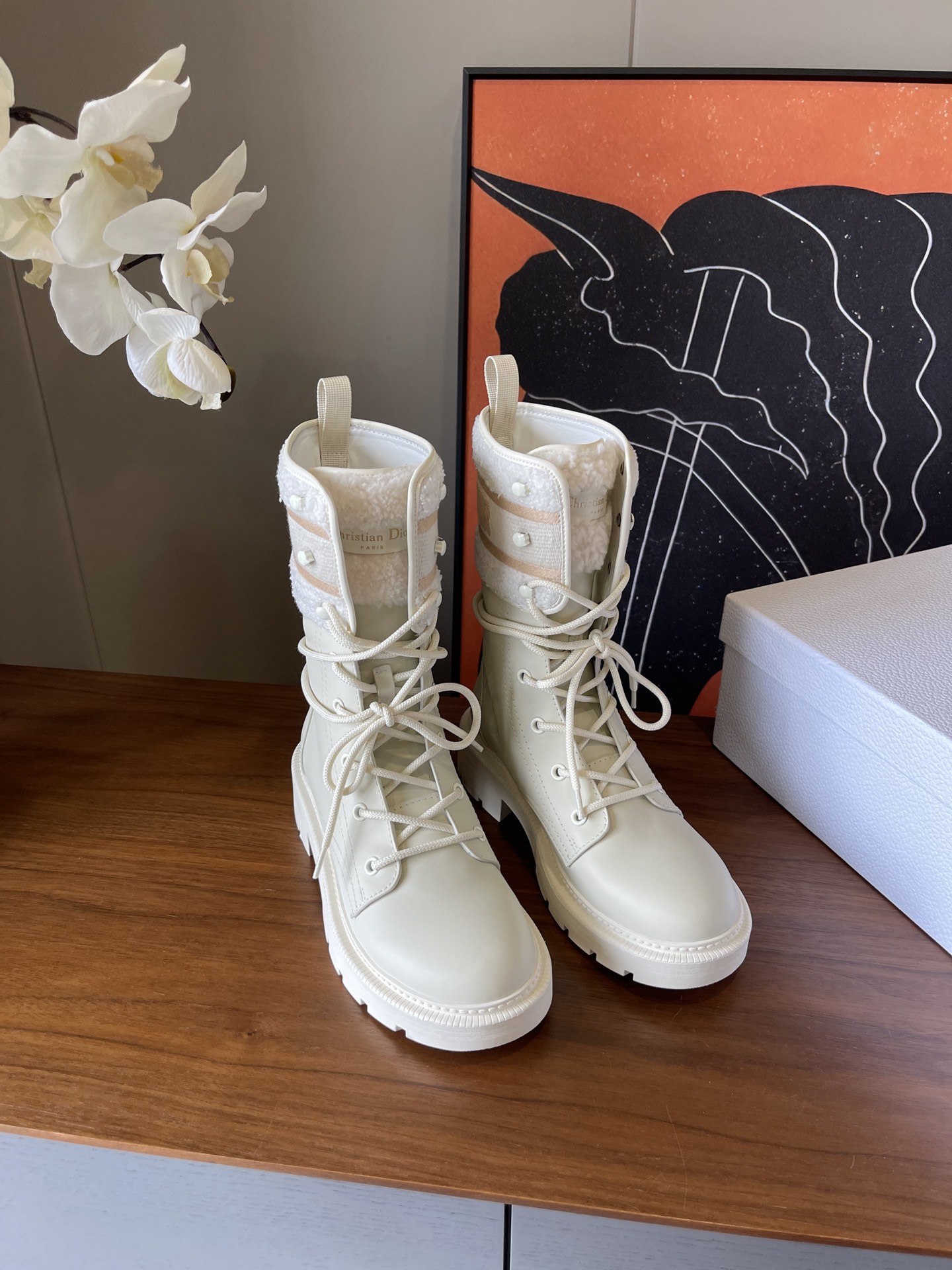 NO:563425,Top quality p Dior** classic raw embroidered short boots // cow face and rubber sole // size 35/36/37/38/39/set 40/41/non-returnable, boots, dior, boots19860909顶级品质p Dior**经典毛口刺绣短靴//牛面牛里橡胶底// size35/36/37/38/39/定40/41/不退换,靴子,dior,boots,Women's Shoes