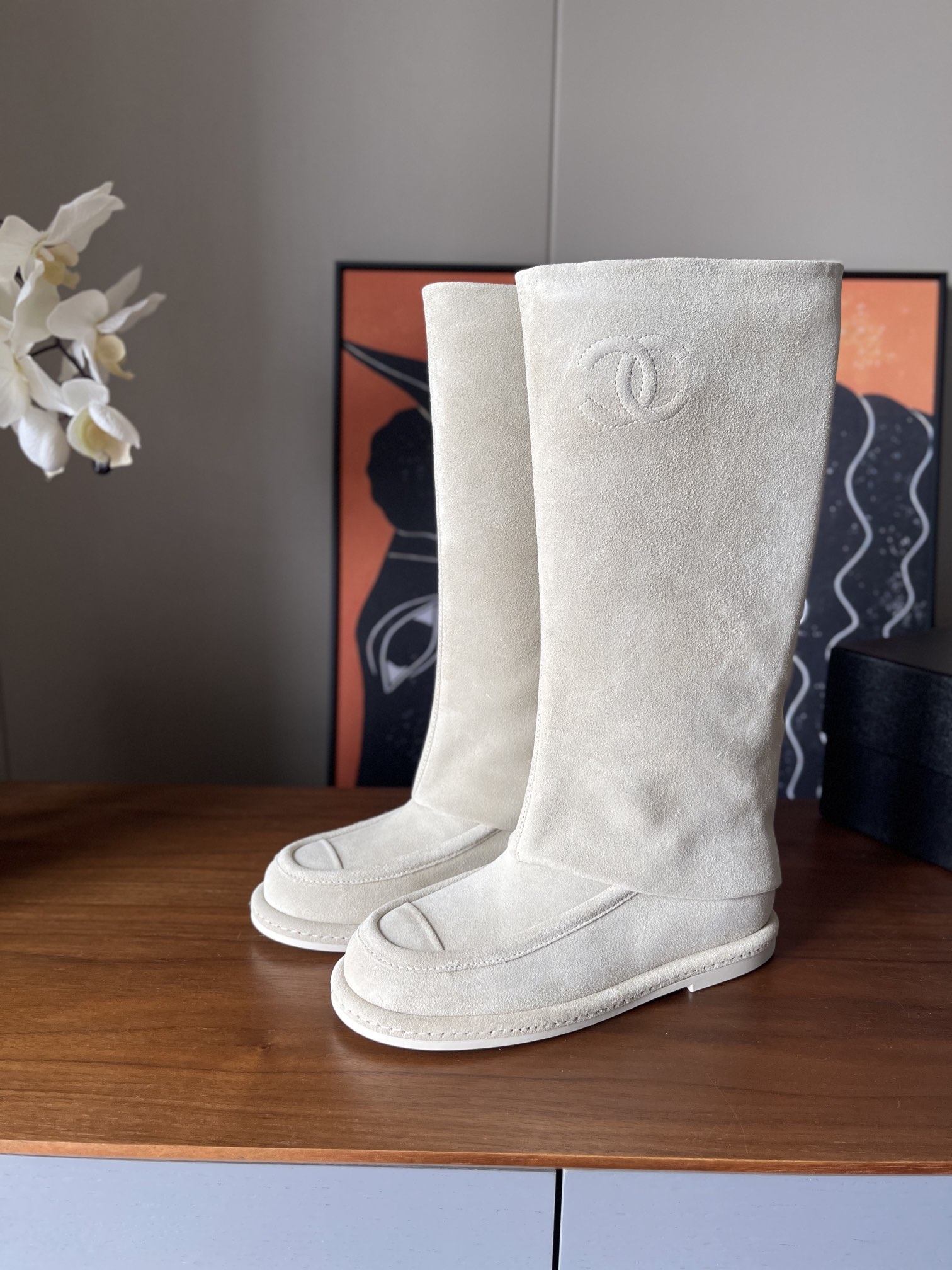 NO:563566,Top quality Chanel 25fw full suede trouser boots//sheepskin lining//original rubber sole// size35/36/37/38/39/ (40 non-refundable), boots, chanel, boots, sheepskin, chamois leather19860909顶级品质 Chanel 25fw全麂皮裤管靴//内里羊皮//源版橡胶底// size35/36/37/38/39/（定40不退换）,靴子,chanel,boots,sheepskin,chamois leather,Women's Shoes