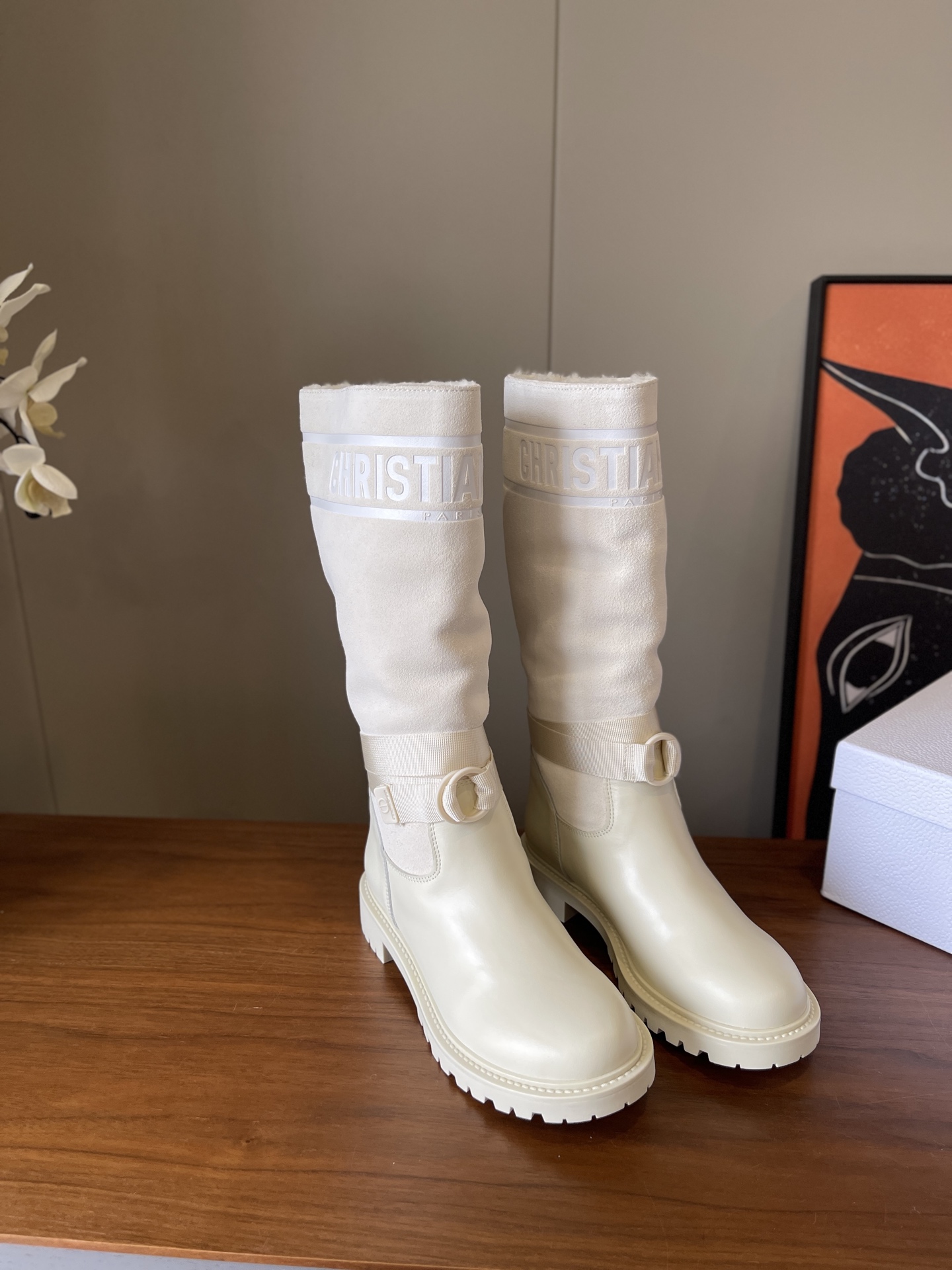 NO:563462,Maoli Leather Christian Dior**25fw new color matching calfskin and suede // two kinds of sheep lining and wool // source version rubber sole // size35/36/37/38/39/ (set at 40.41. non-refundable), boots, dior, boots, cowhide, chamois leather19860909毛里 皮里 Christian Dior**25fw新配色小牛皮拼麂皮//羊里羊毛里两种//源版橡胶底// size35/36/37/38/39/（定40.41.不退换）,靴子,dior,boots,cowhide,chamois leather,Women's Shoes