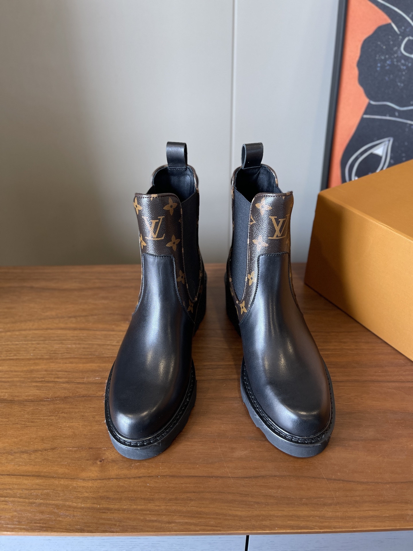 NO:628728,Top quality Louis Vuit** Lvjia classic Chelsea short boots/calf face with presbyopia/water-dyed cow lining/original bottom//size35/36/37/38/39/40 non-refundable, boots, louis vuitton, louis vuitton, louis vuitton, boots19860909顶级品质 Louis Vuit**驴家经典切尔西短靴/小牛面拼老花/水染牛里/原版底// size35/36/37/38/39/定40不退换,靴子,louis vuitton,louis vuitton,louis vuitton,boots,Women's Shoes
