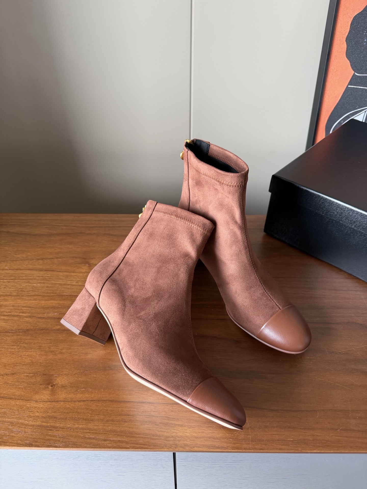 NO:647019,Top quality chanel Xiaoxiang 25c new elastic short boots single lining elastic lycra // genuine leather sole / heel height about 5CM size 35/36/37/38/39/40 non-refundable, boots, chanel, boots19860909顶级品质 chanel 小香25c新款弹力短靴鞋 单里弹力莱卡//真皮底/跟高约5CM size35/36/37/38/39/定40不退换,靴子,chanel,boots,Women's Shoes