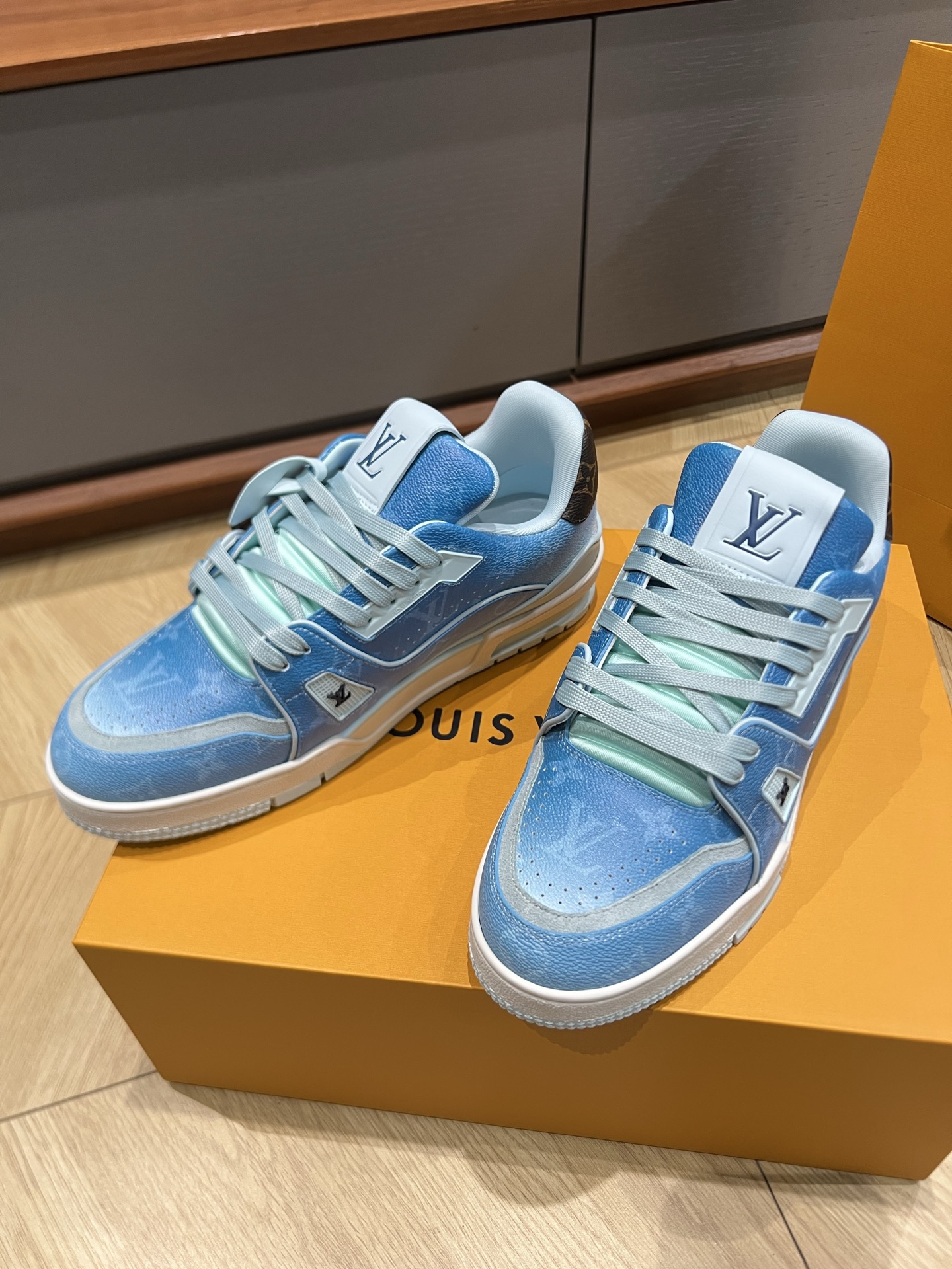 루이비통 신발 95208 Louis Vuitton Shoes