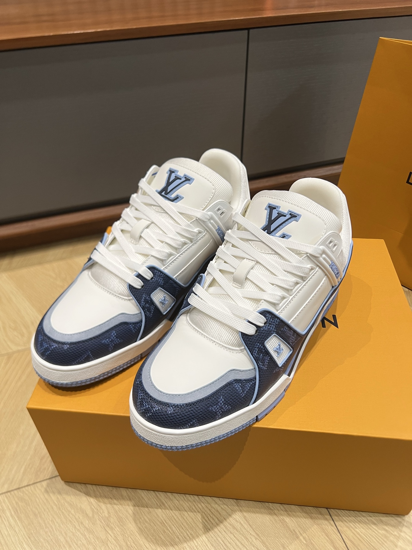 루이비통 신발 95212 Louis Vuitton Shoes