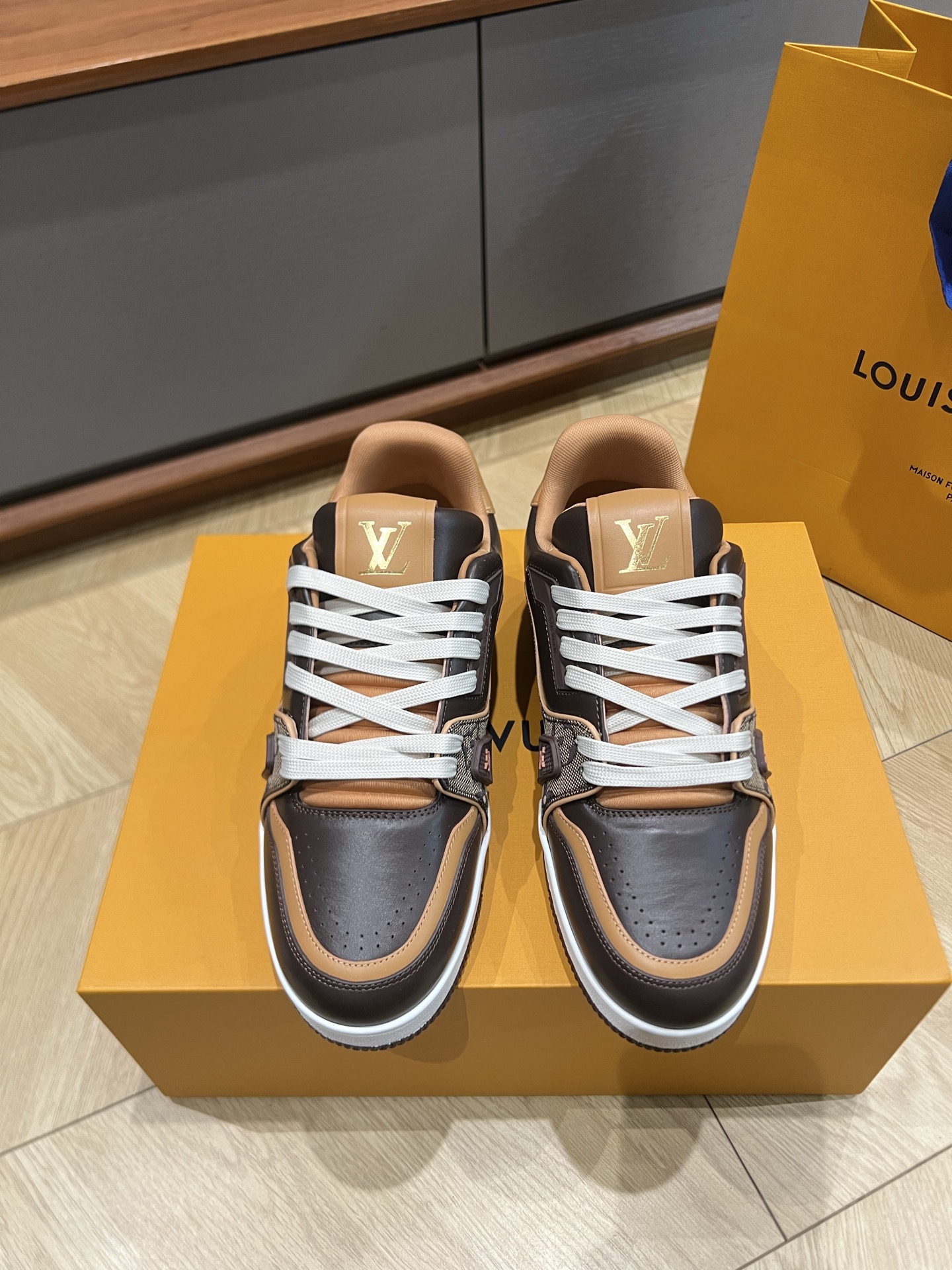 루이비통 신발 95202 Louis Vuitton Shoes