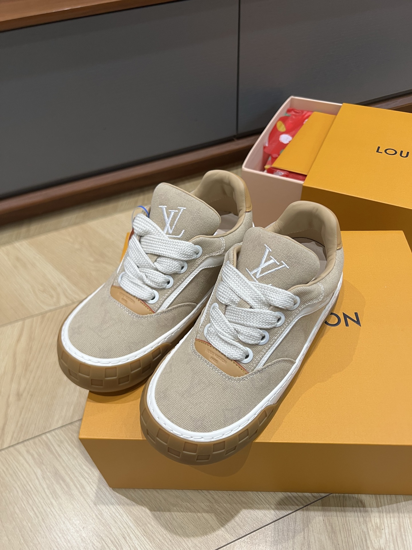 루이비통 신발 99527 Louis Vuitton Shoes