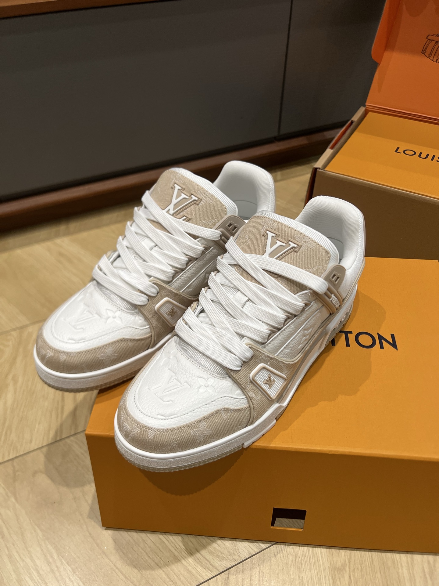 루이비통 신발 99388 Louis Vuitton Shoes