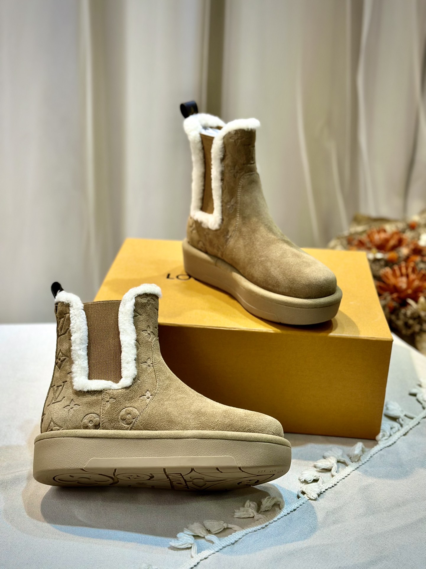 Latest L Family Bulcan Boots: Pure Wool, Rubber Base, Cosmopolitan Comfort. - 图片 6